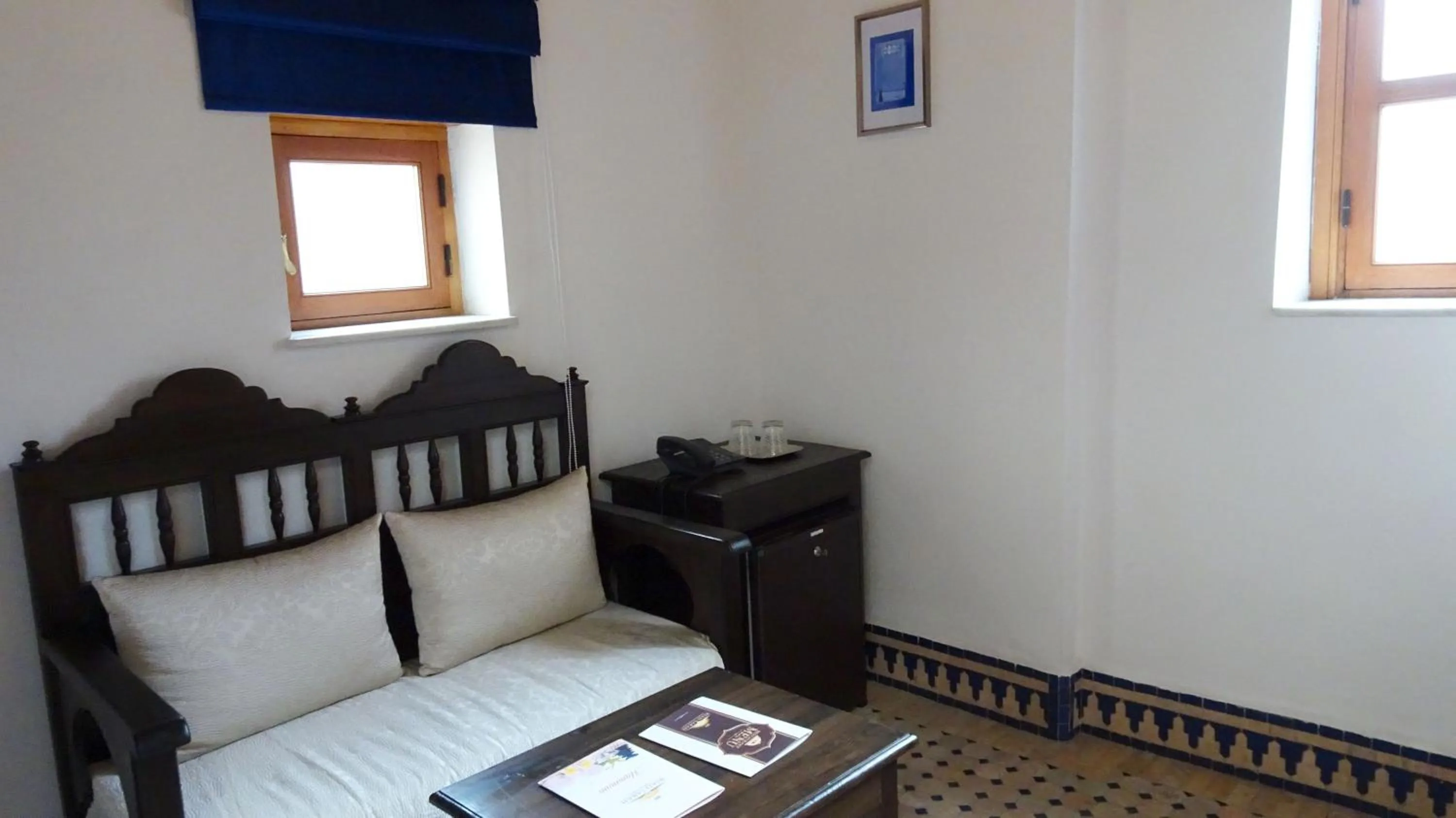 Seating area, Bed in Riad Sabah