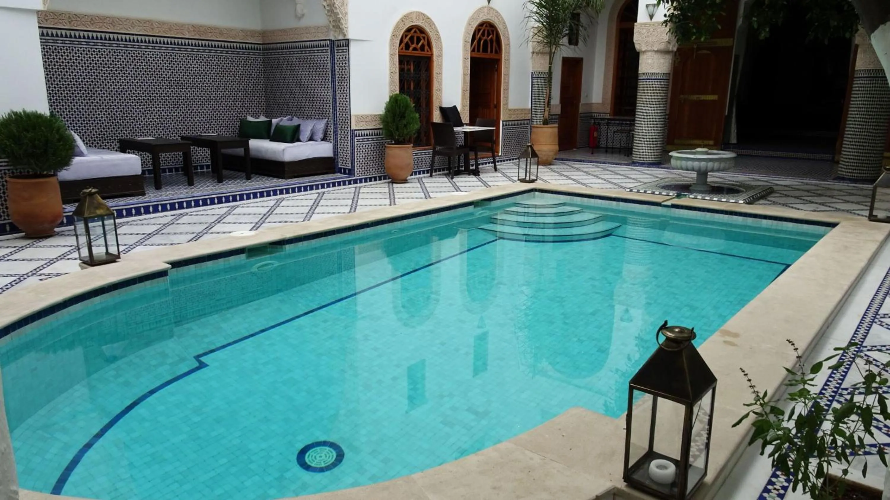 Swimming pool in Riad Sabah