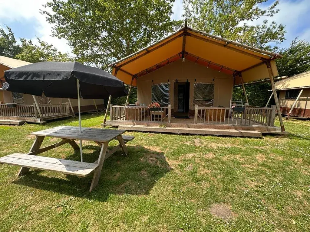 Glampingtent Desert 4 in EuroParcs Molengroet Glampingtent Desert 4 in EuroParcs Molengroet