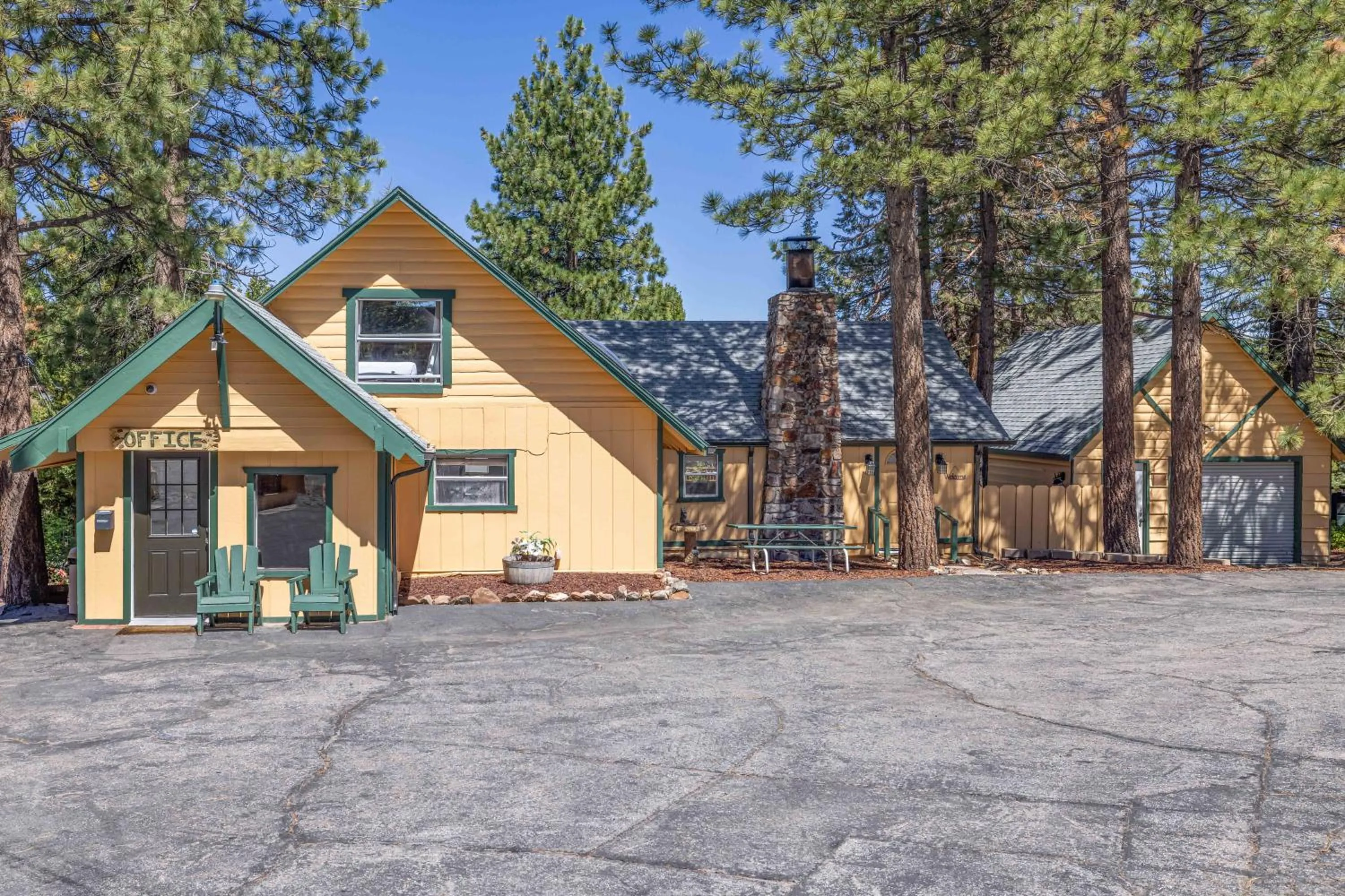 Property building in Big Bear Lakefront Lodge