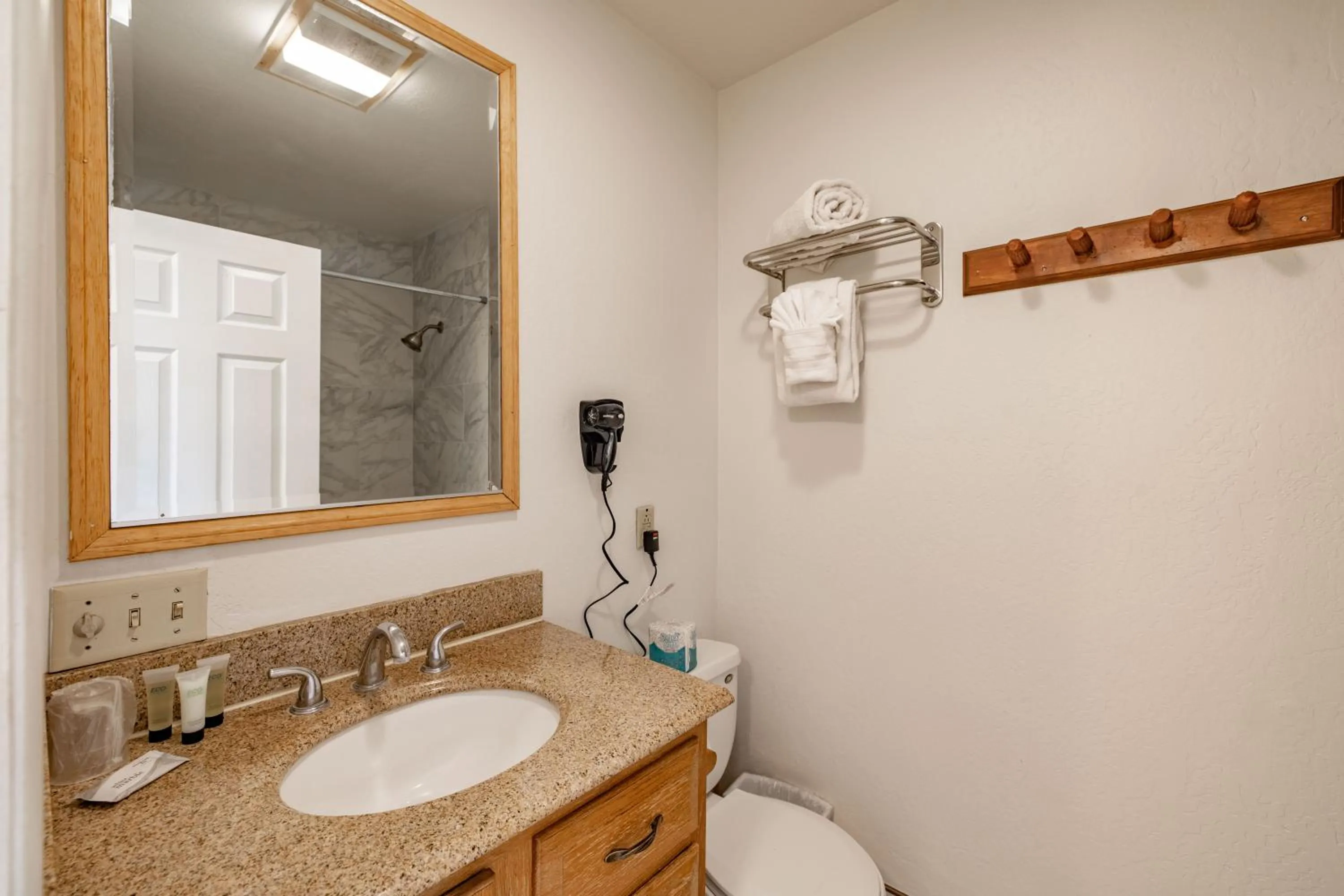 Shower in Big Bear Lakefront Lodge