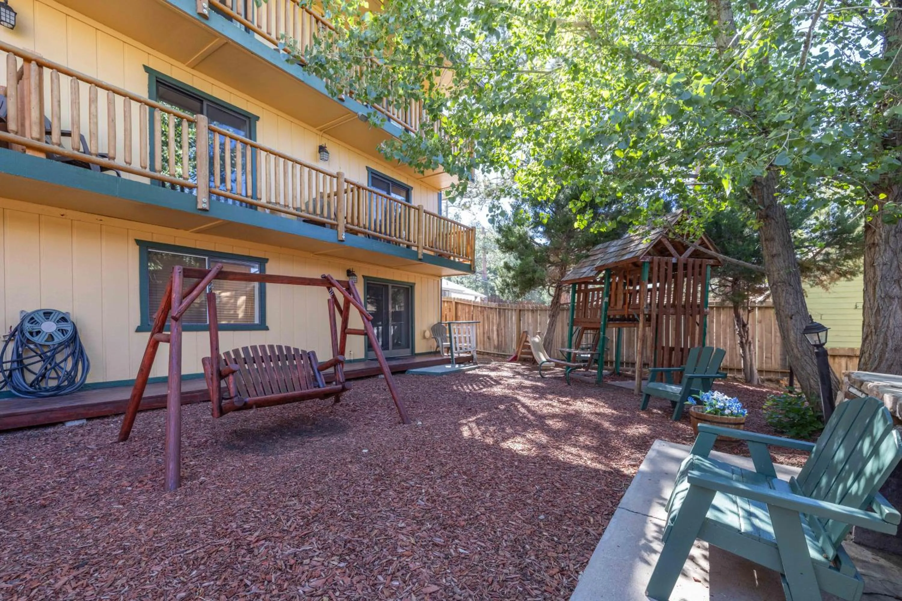 Children play ground in Big Bear Lakefront Lodge
