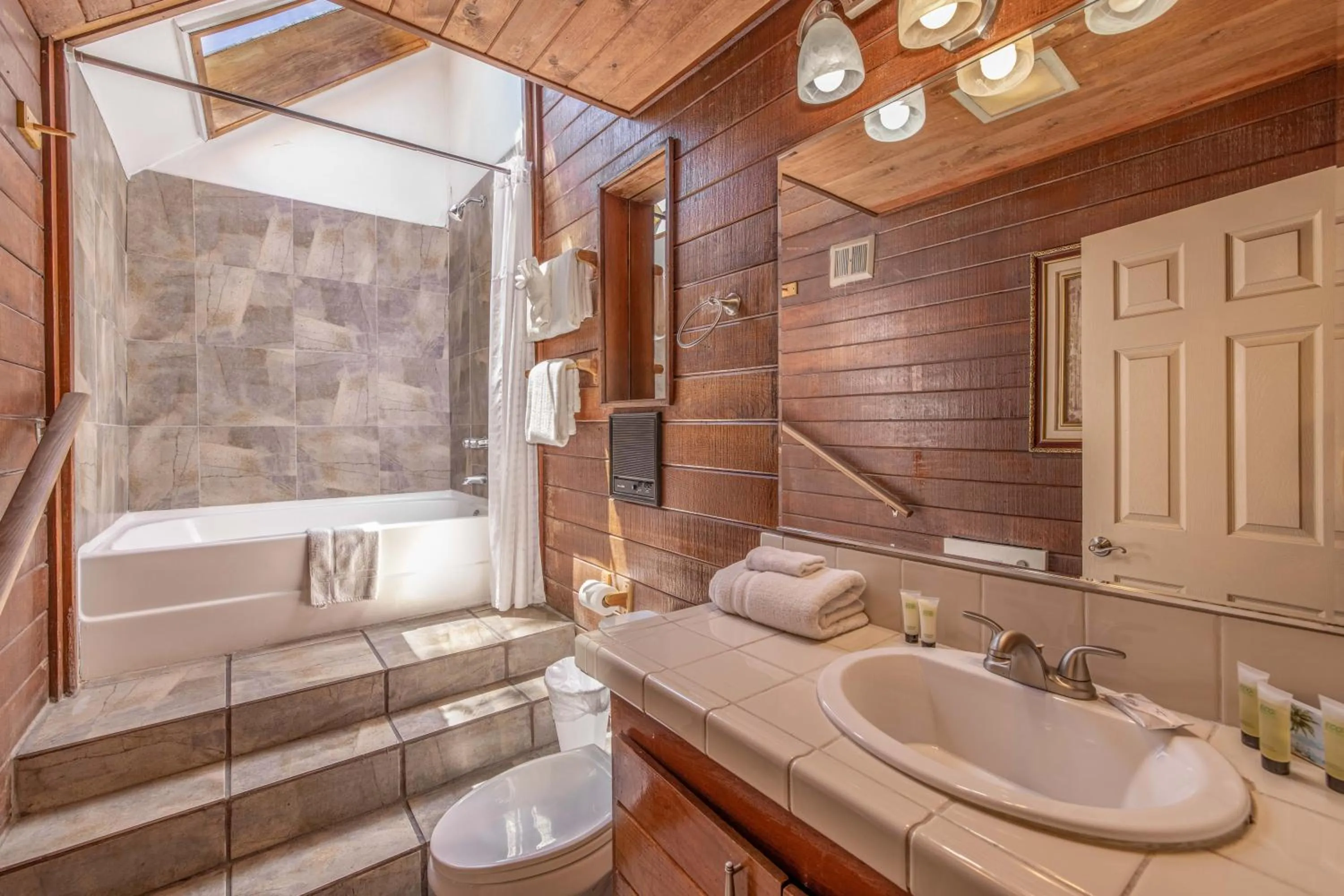 Toilet in Big Bear Lakefront Lodge