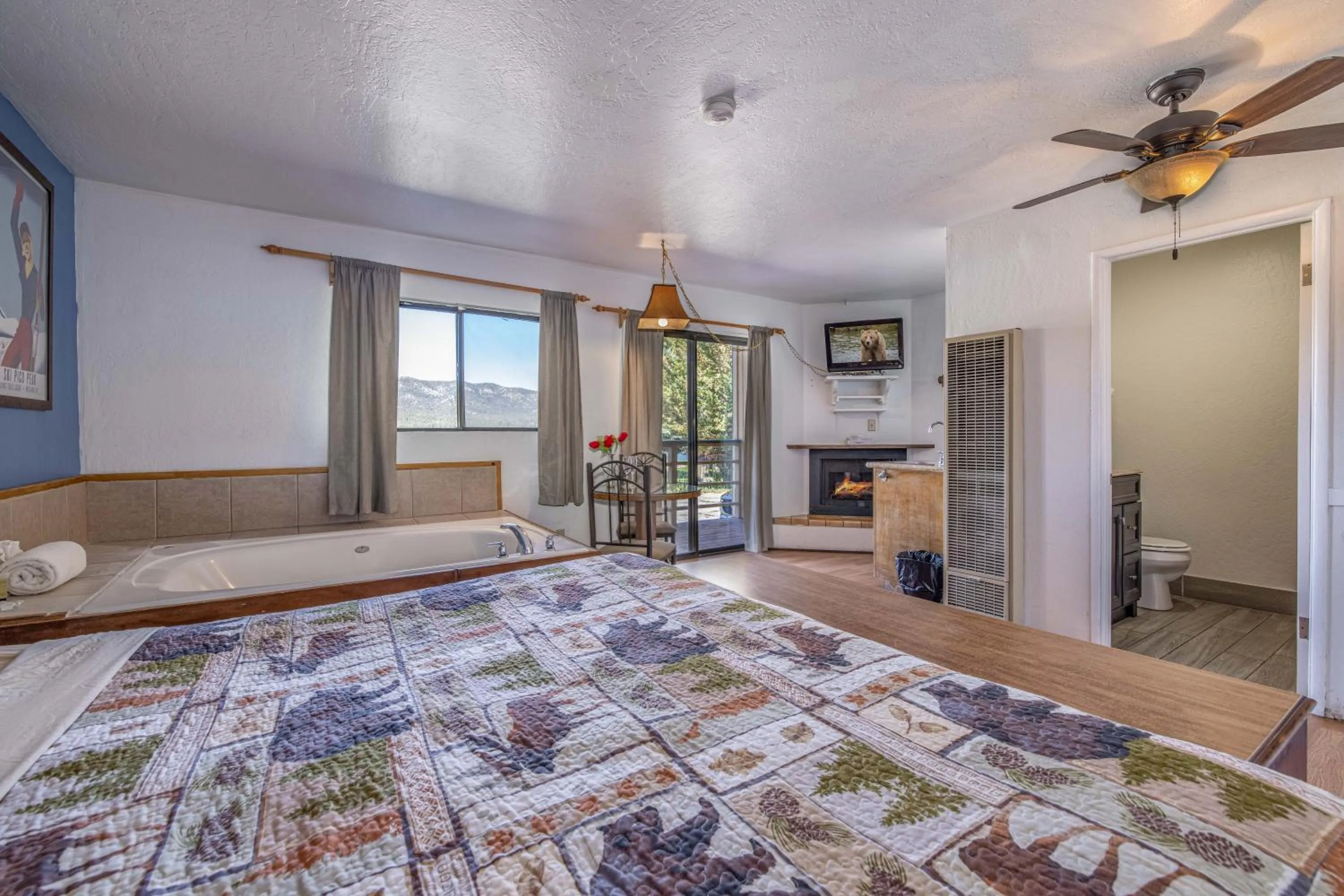 Bed in Big Bear Lakefront Lodge