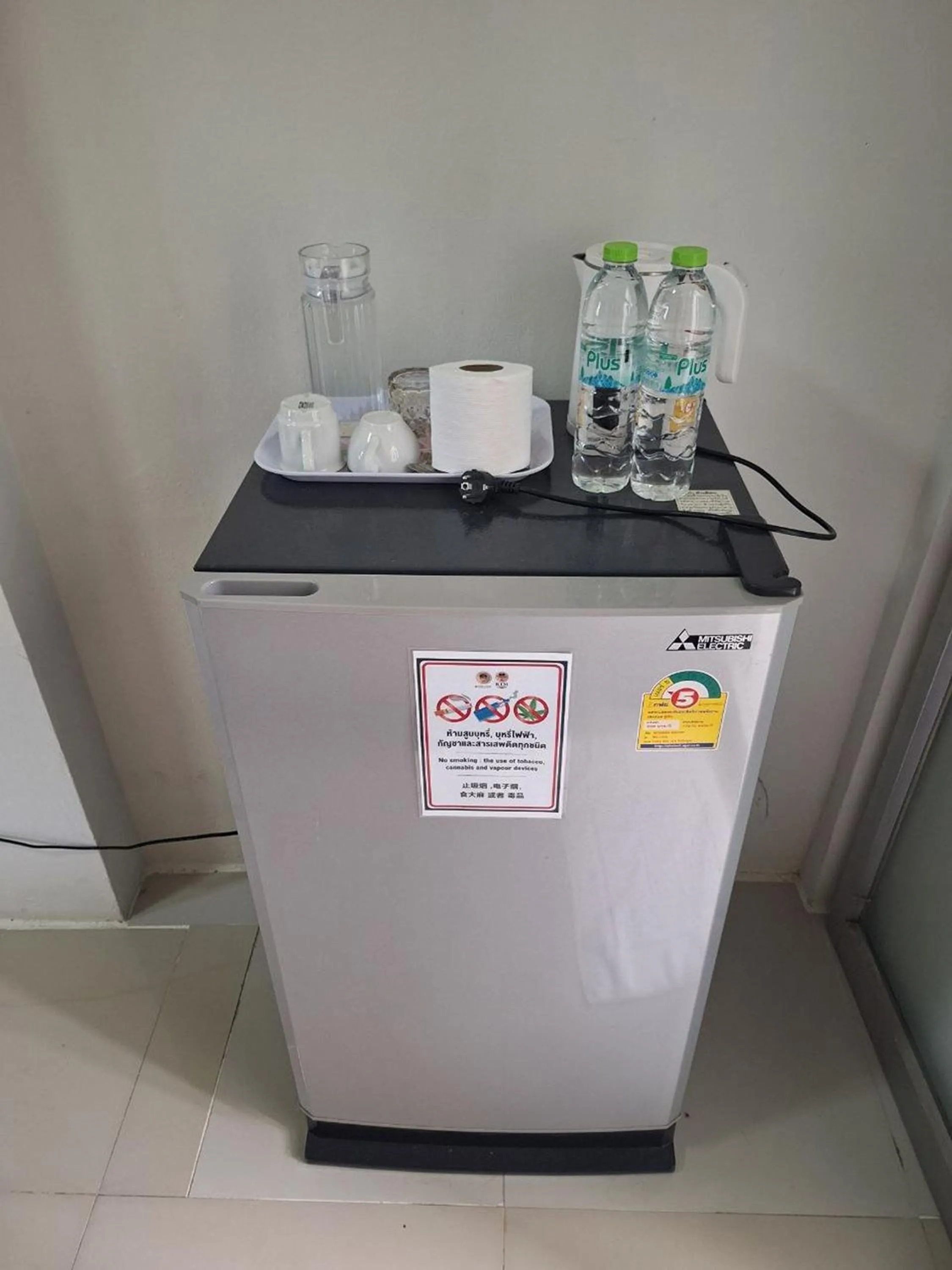 Coffee/tea facilities in Happy 2 Hotel Patunam