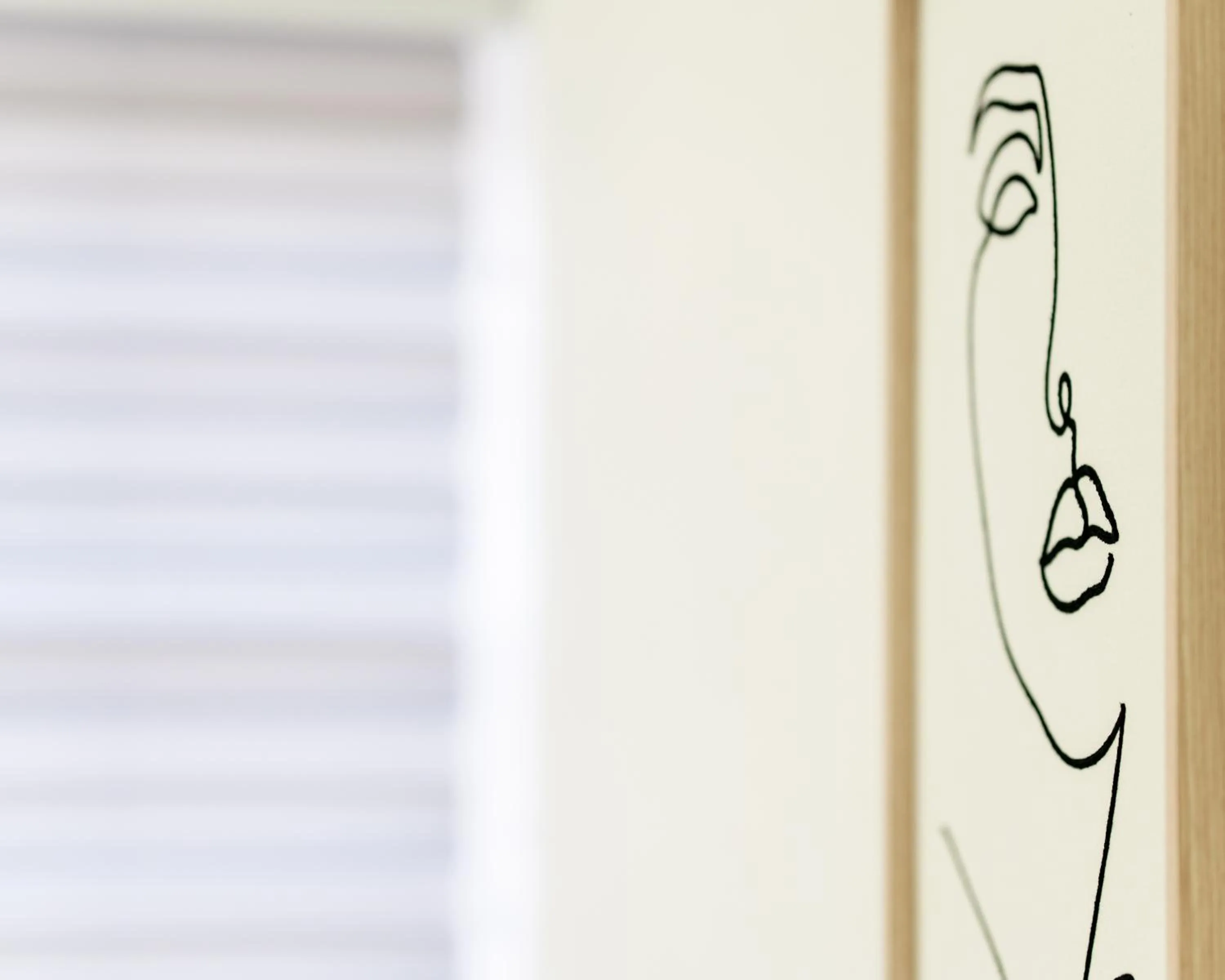 Decorative detail in Sunset Lane Apartment Hotel