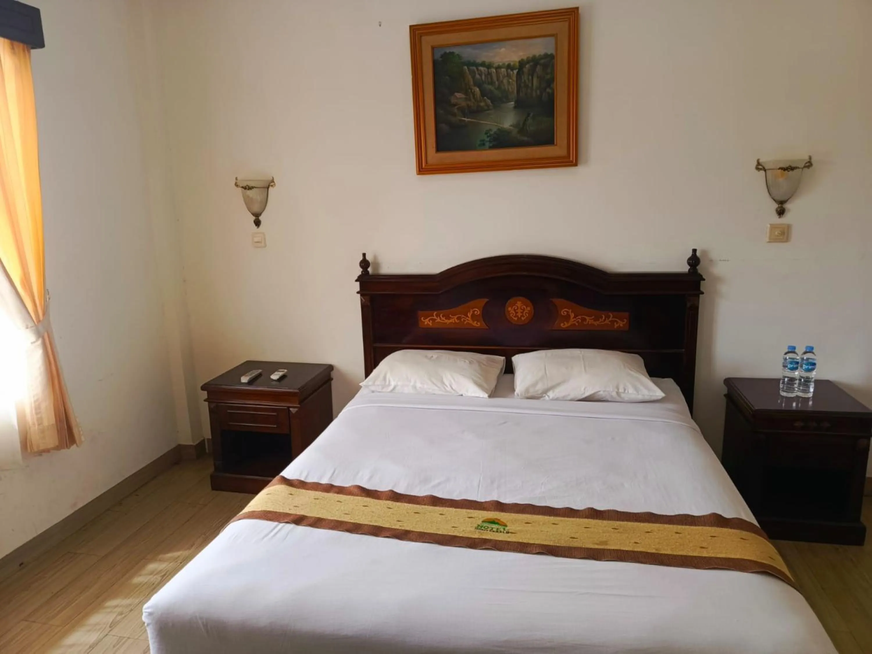 Bed in Hotel Bukit Serelo