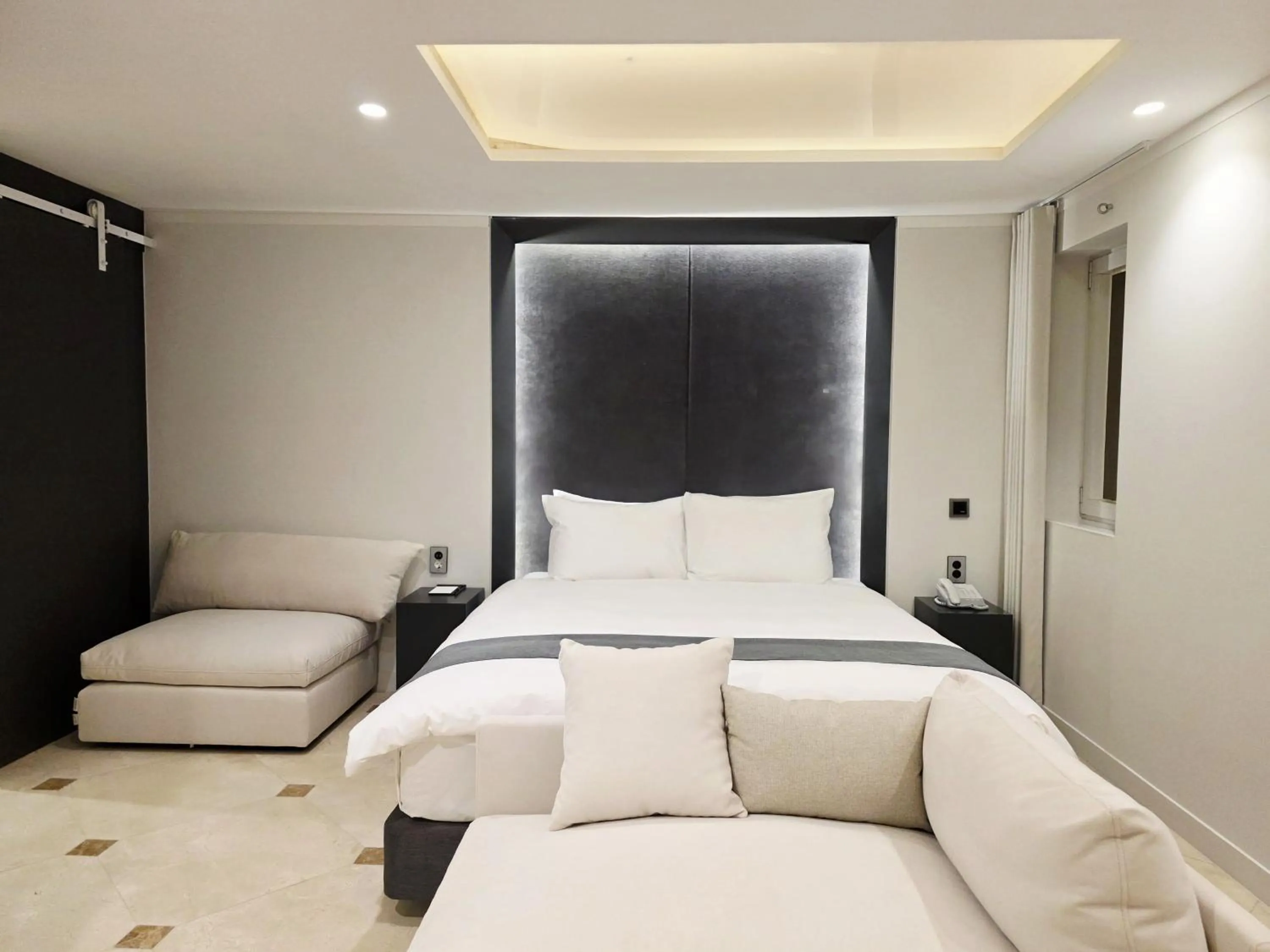 Bed in Blueduck hotel