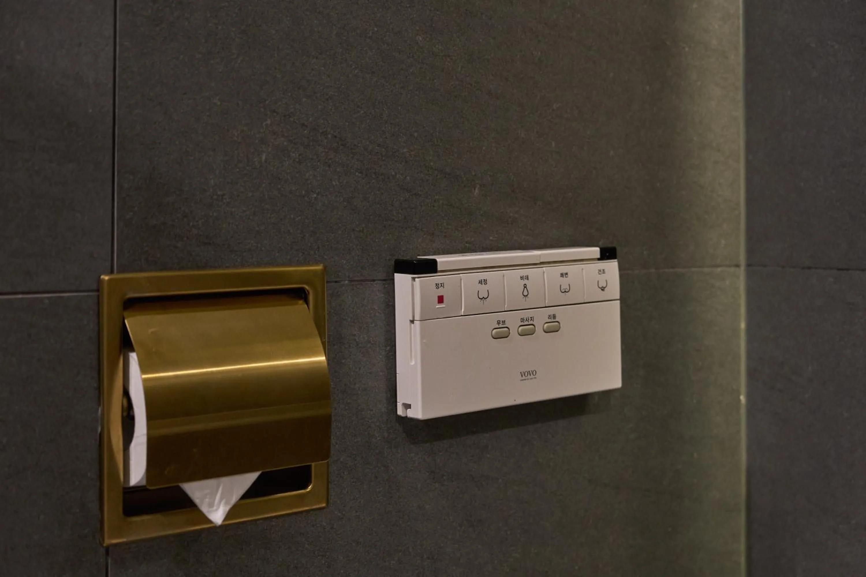 Toilet in Blueduck hotel