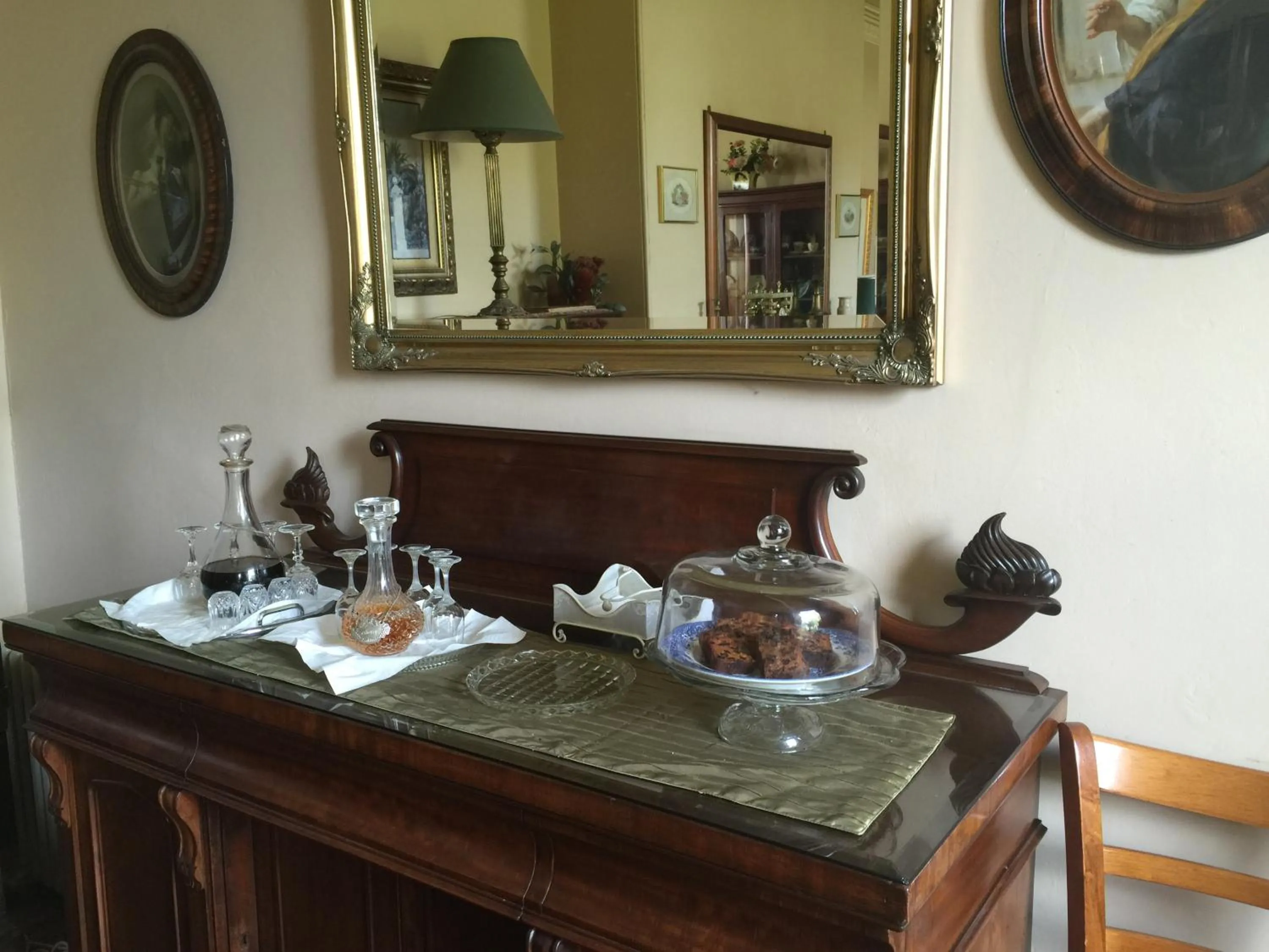 Living room in Victoria House