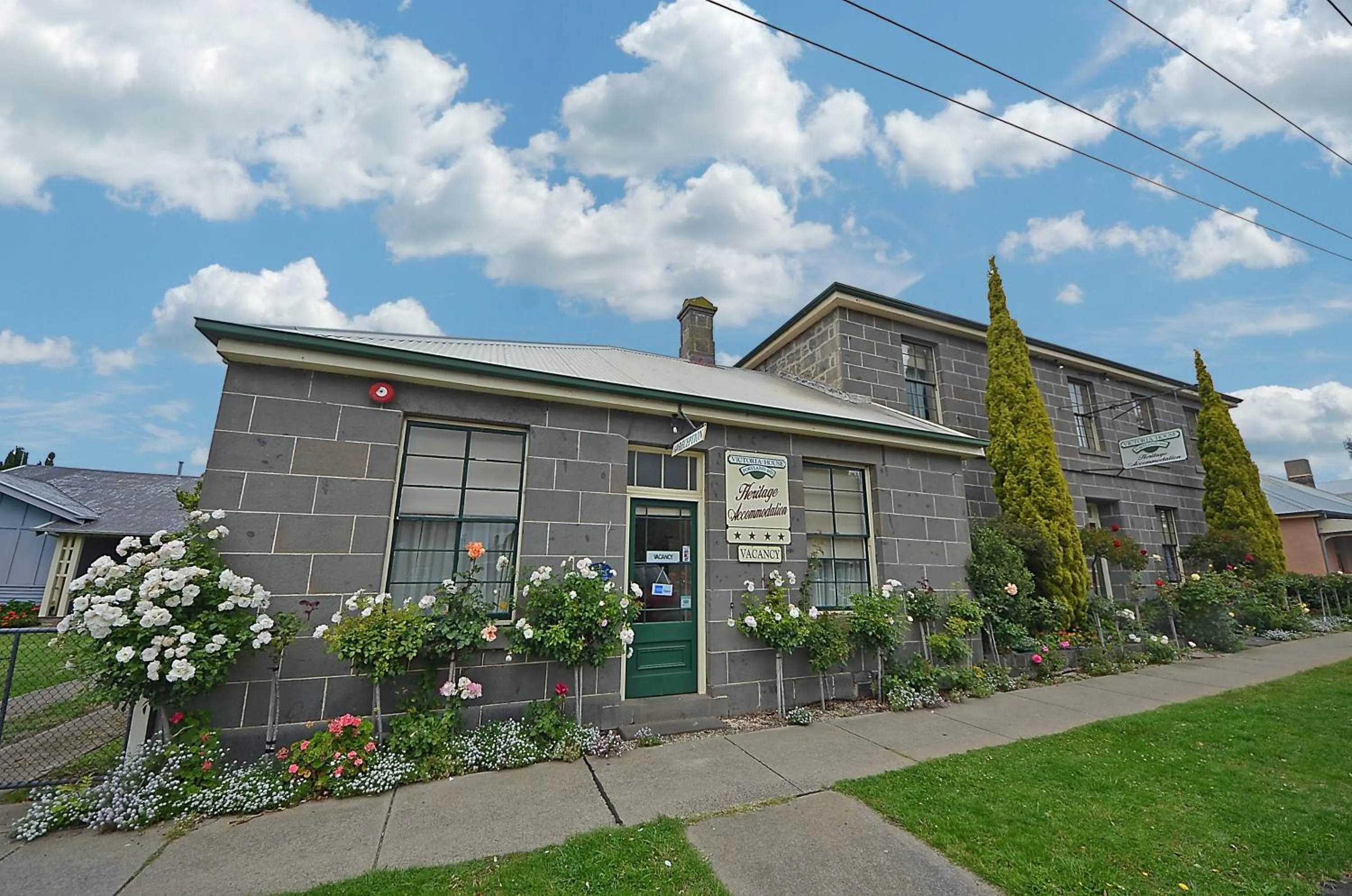Facade/entrance in Victoria House