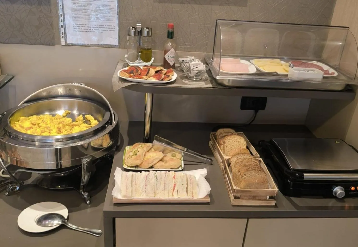 Breakfast in Hotel Aniene