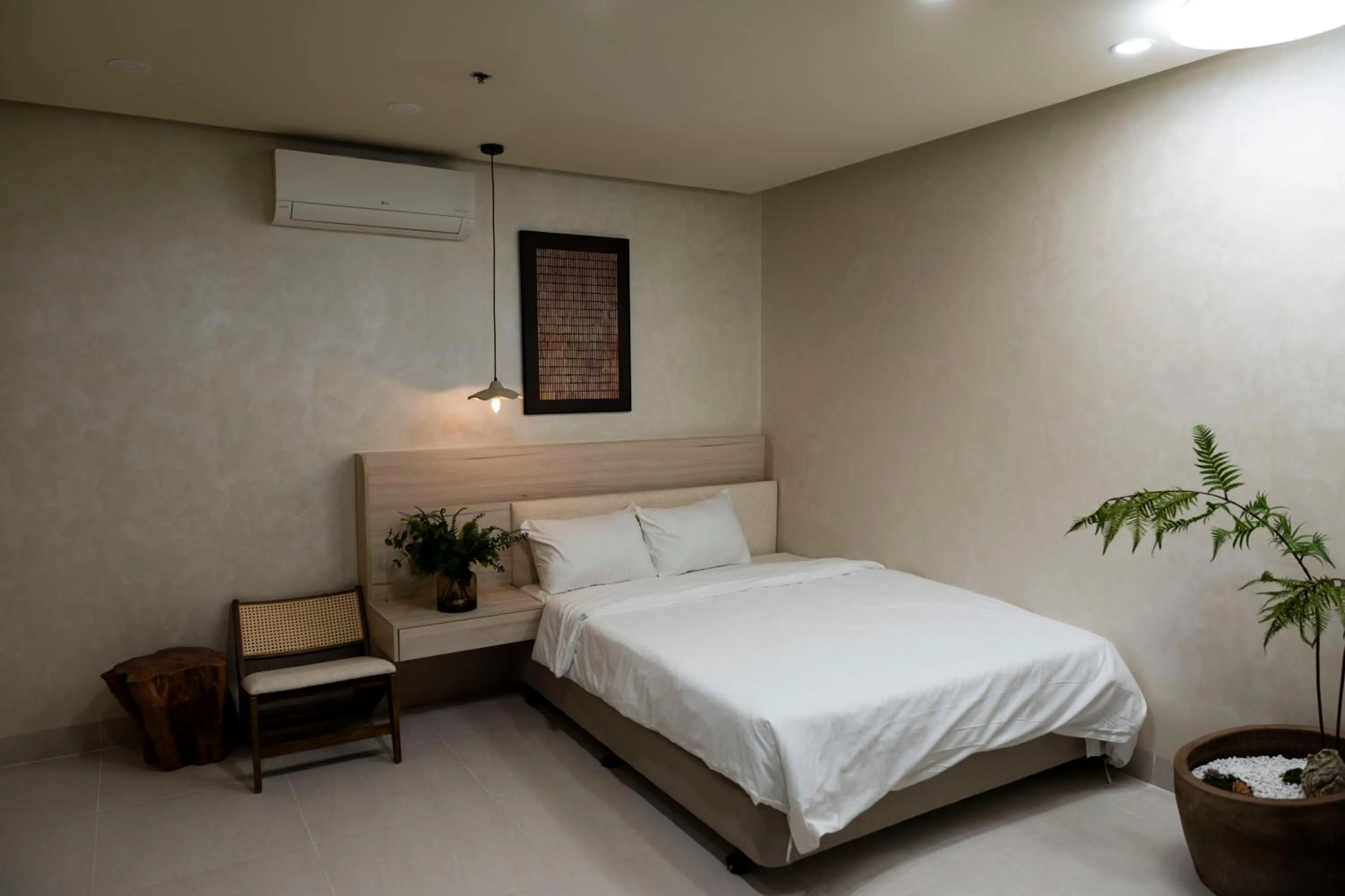 Bed in EL Where Hotel