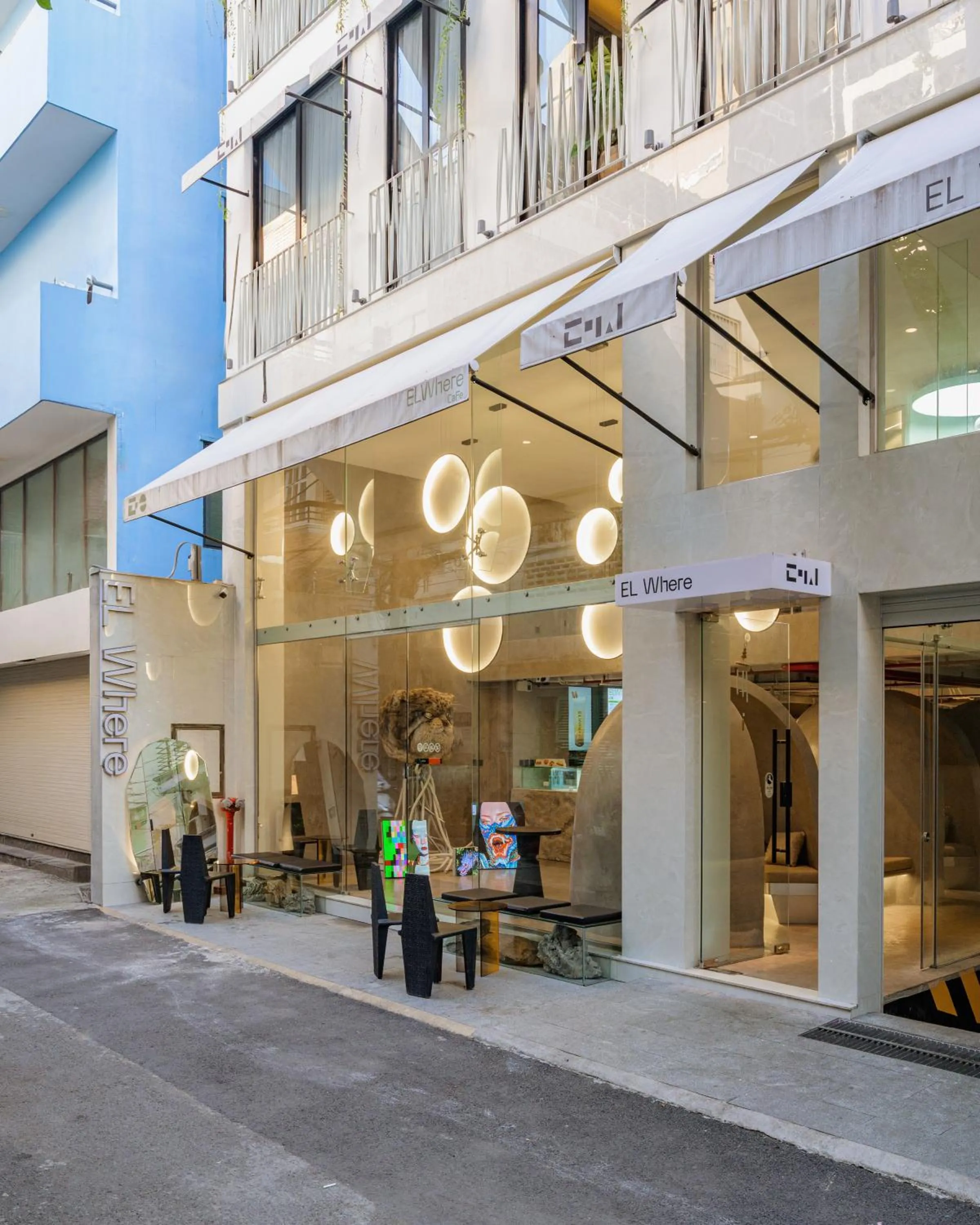 Property building in EL Where Hotel