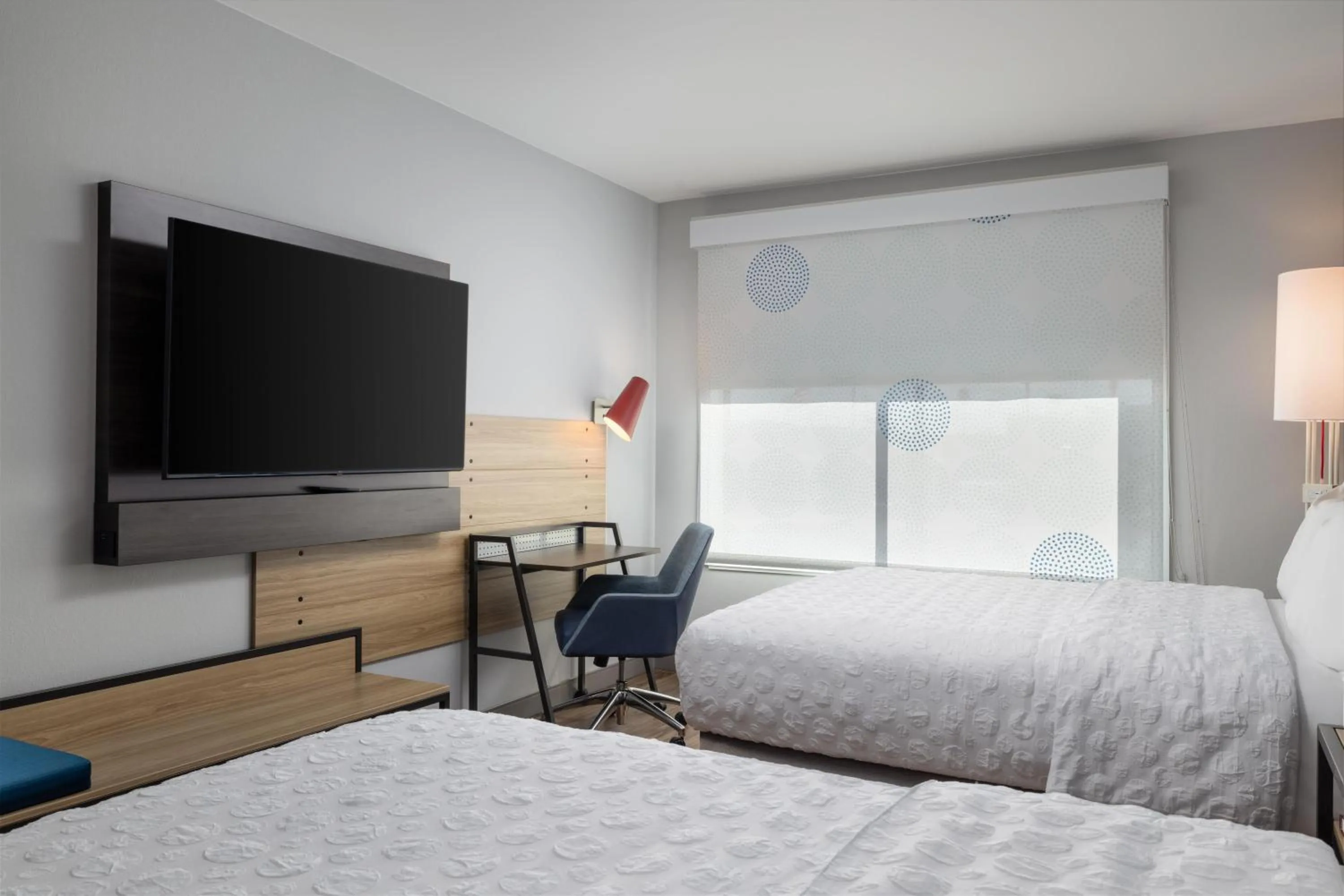 Bedroom, Bed in Tru By Hilton Cleveland, TN