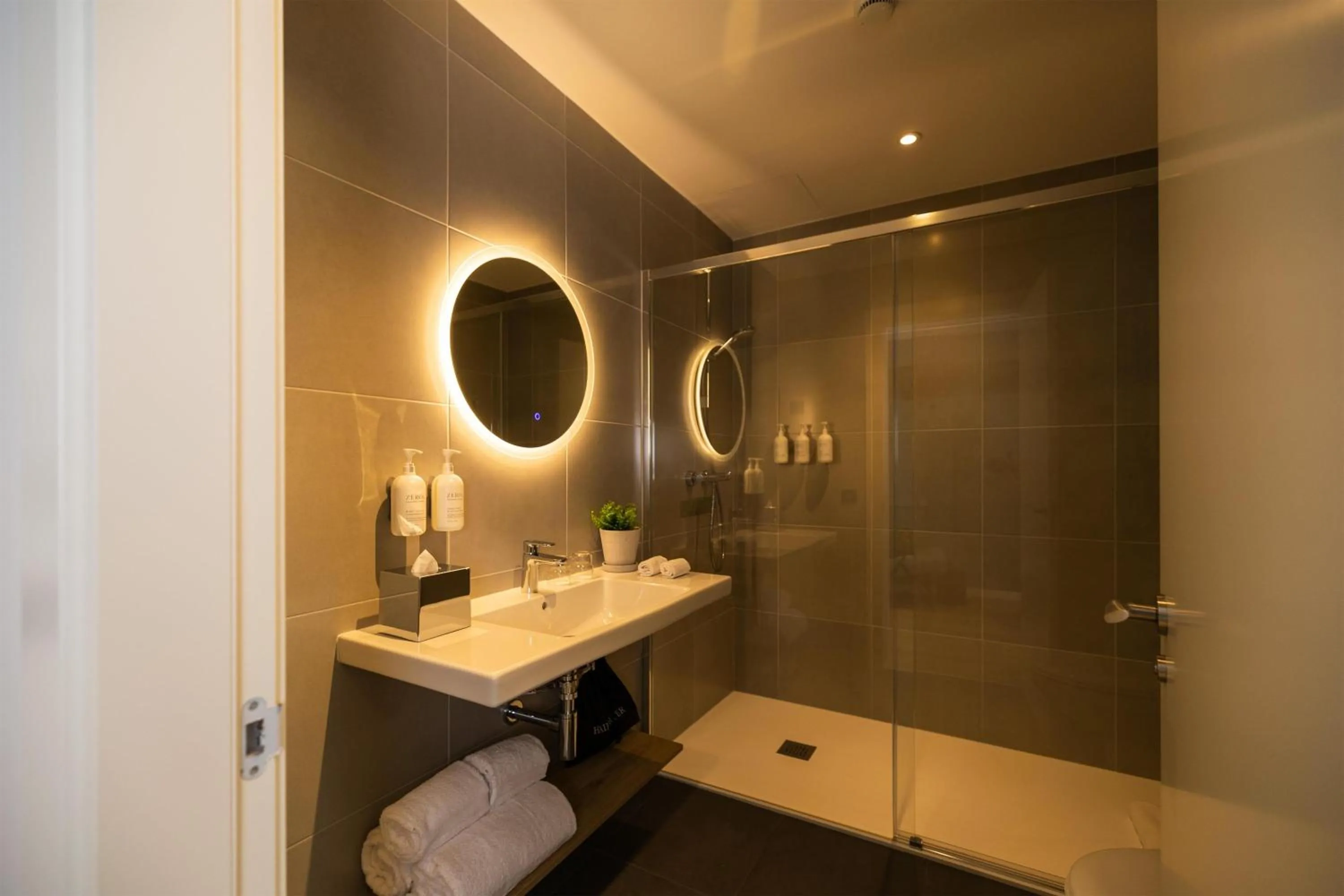 Bathroom in Spark By Hilton Madrid Alcala