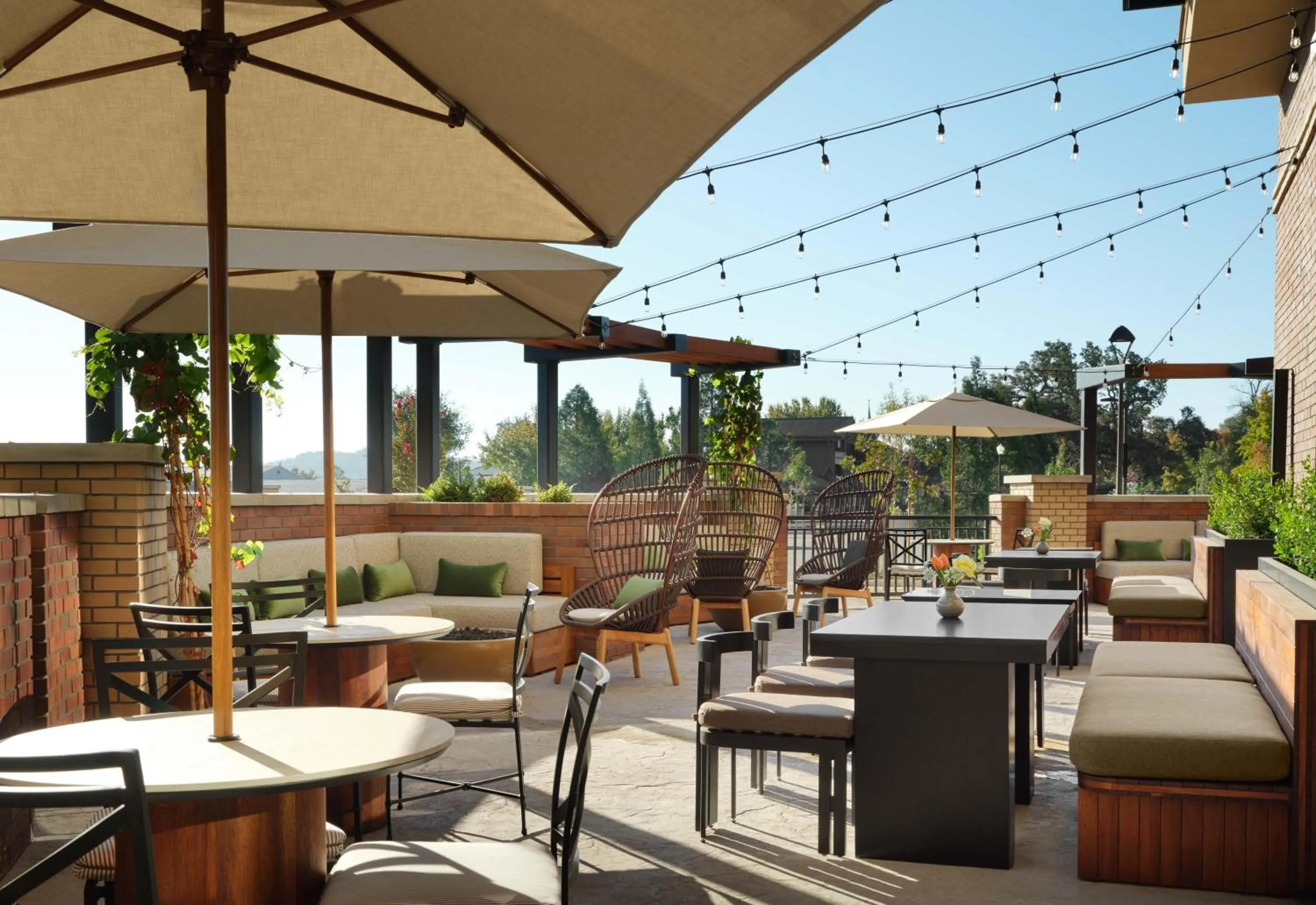 Dining area in The Ava Hotel Paso Robles, Curio Collection By Hilton