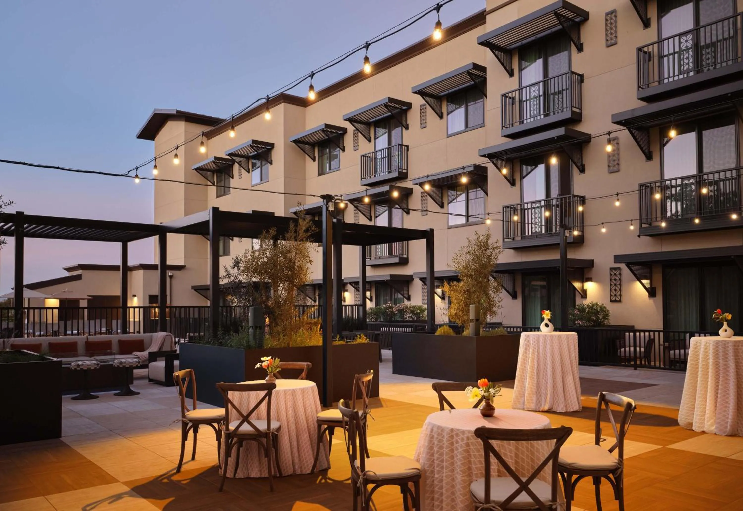 Inner courtyard view in The Ava Hotel Paso Robles, Curio Collection By Hilton