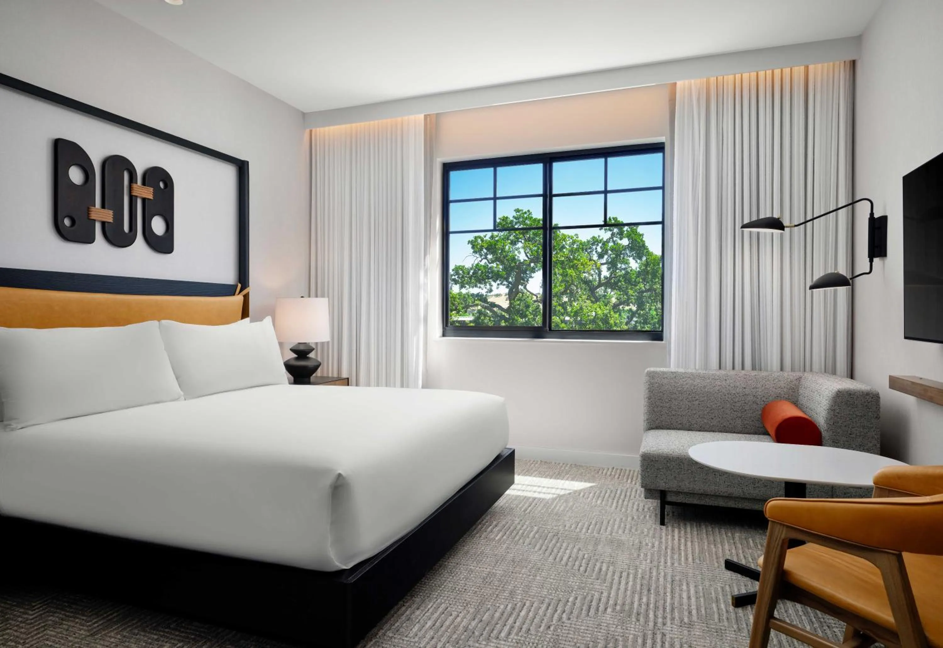 Bed in The Ava Hotel Paso Robles, Curio Collection By Hilton