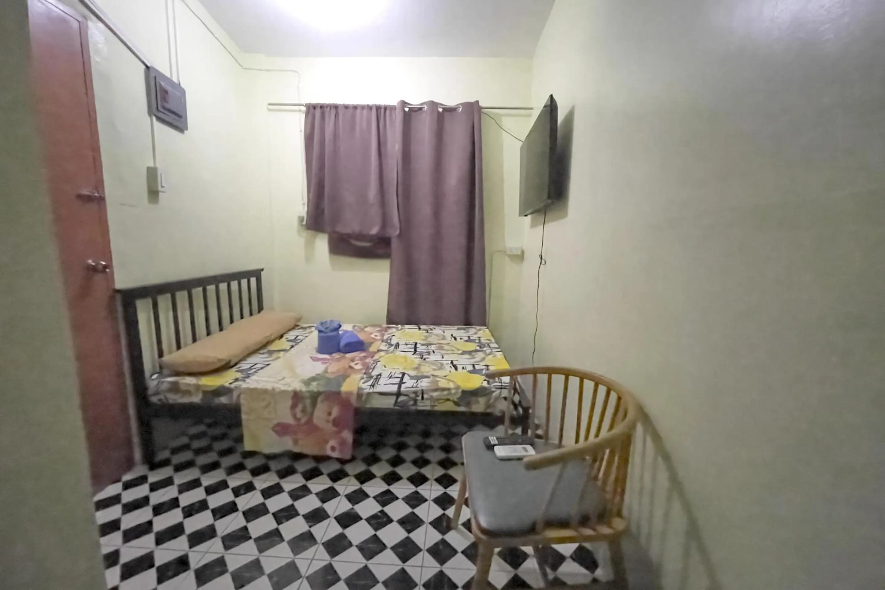 Bed in D and A Transient Inn Taguig