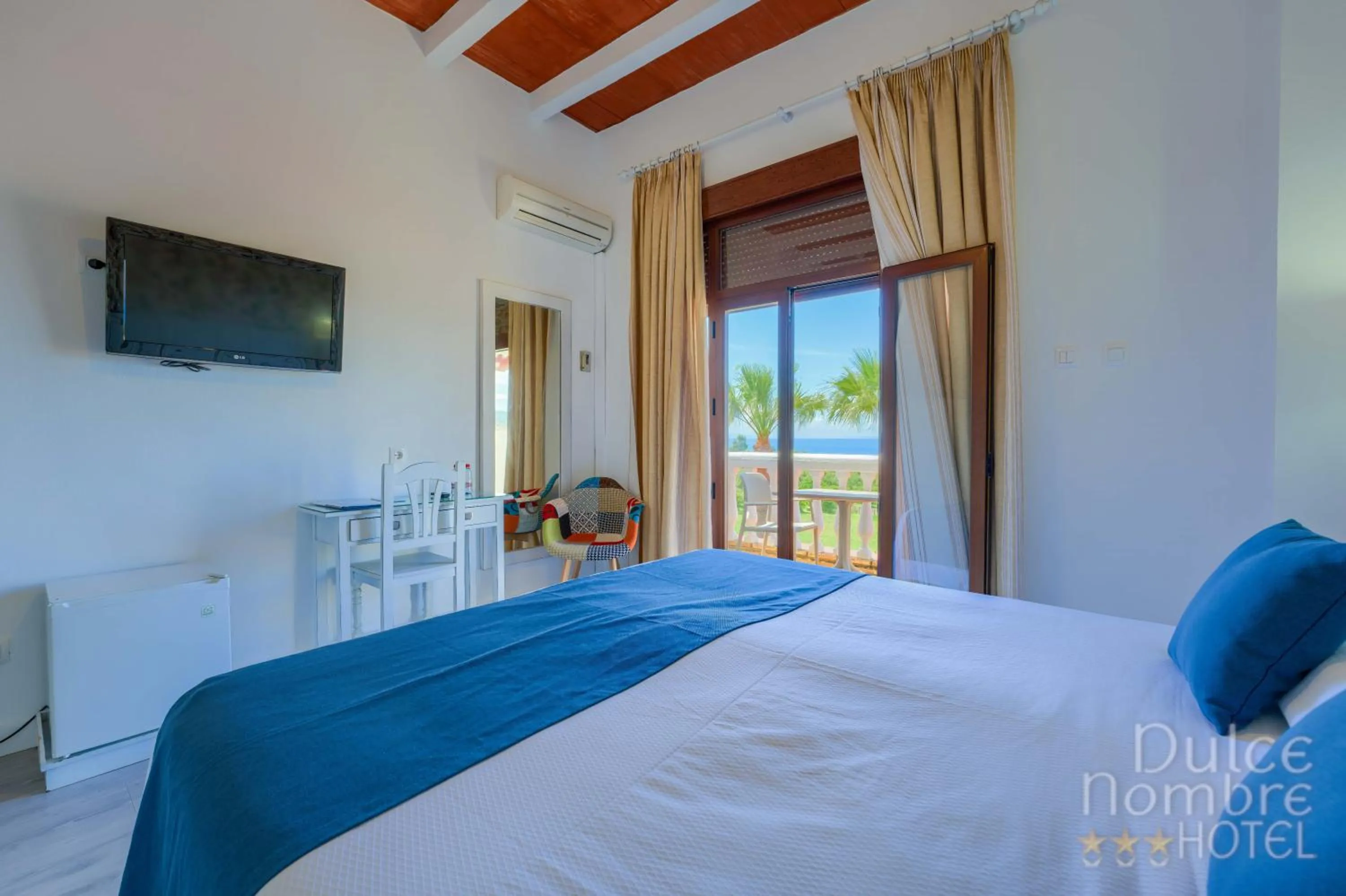 Bed in Dulce Nombre Hotel - Apartamentos