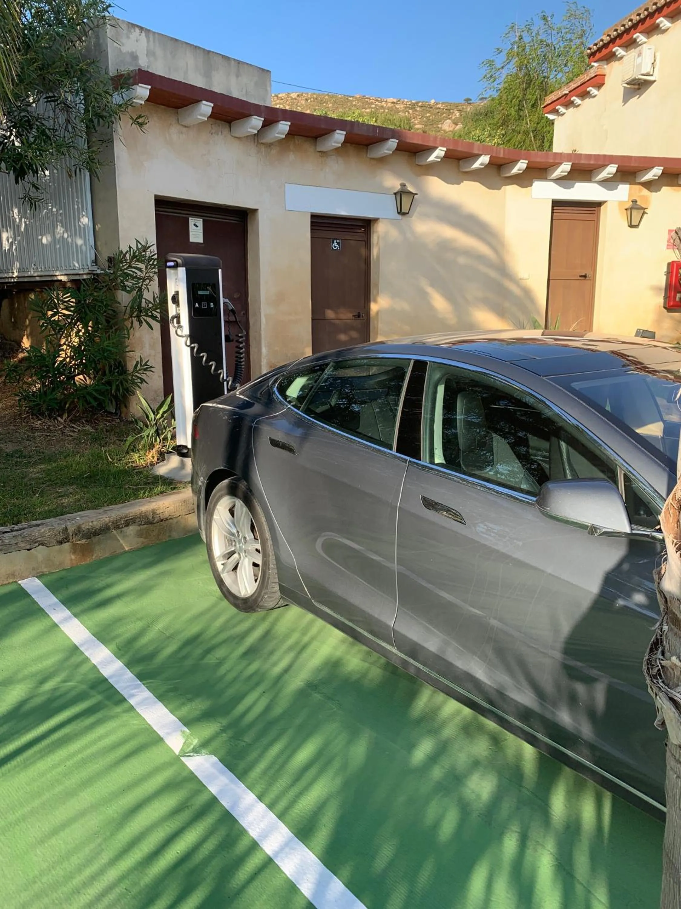 Property building in Dulce Nombre Hotel - Apartamentos