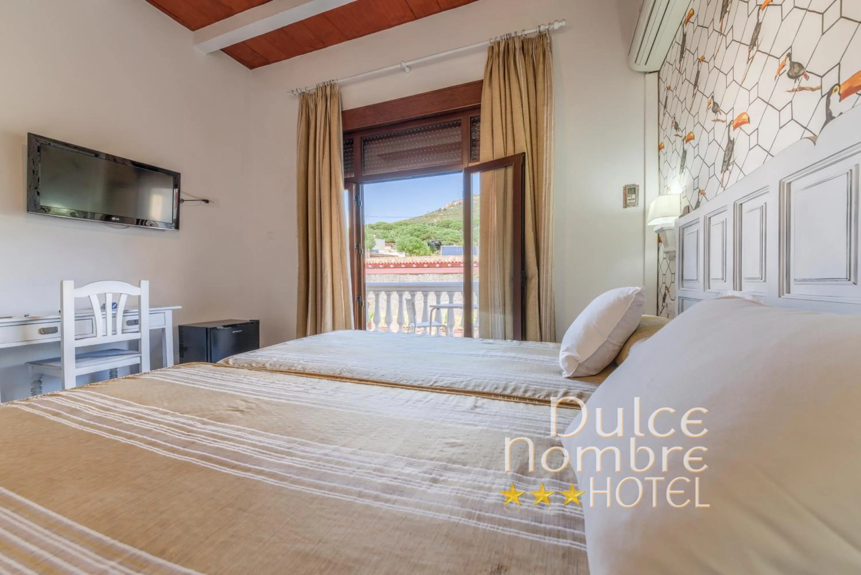 Photo of the whole room in Dulce Nombre Hotel - Apartamentos