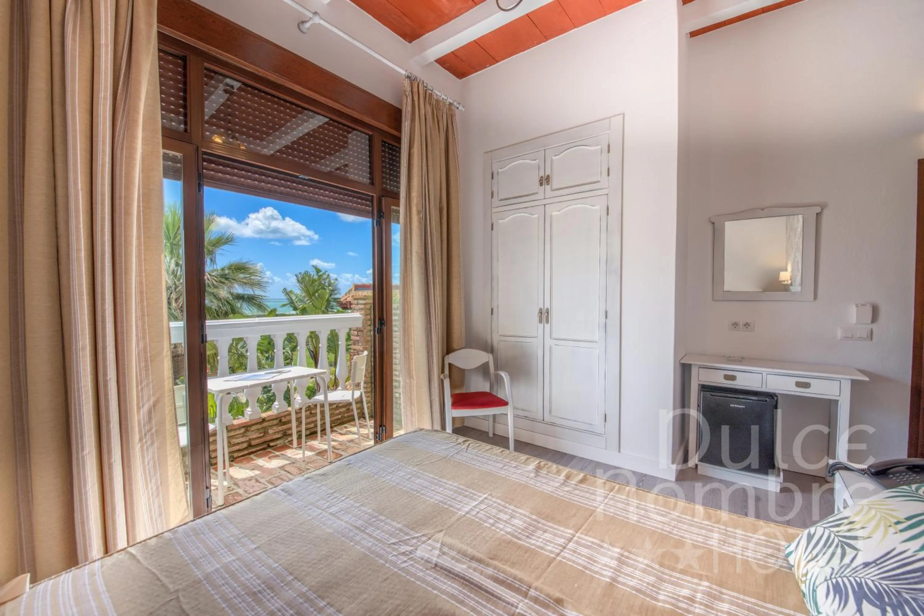 Bed in Dulce Nombre Hotel - Apartamentos