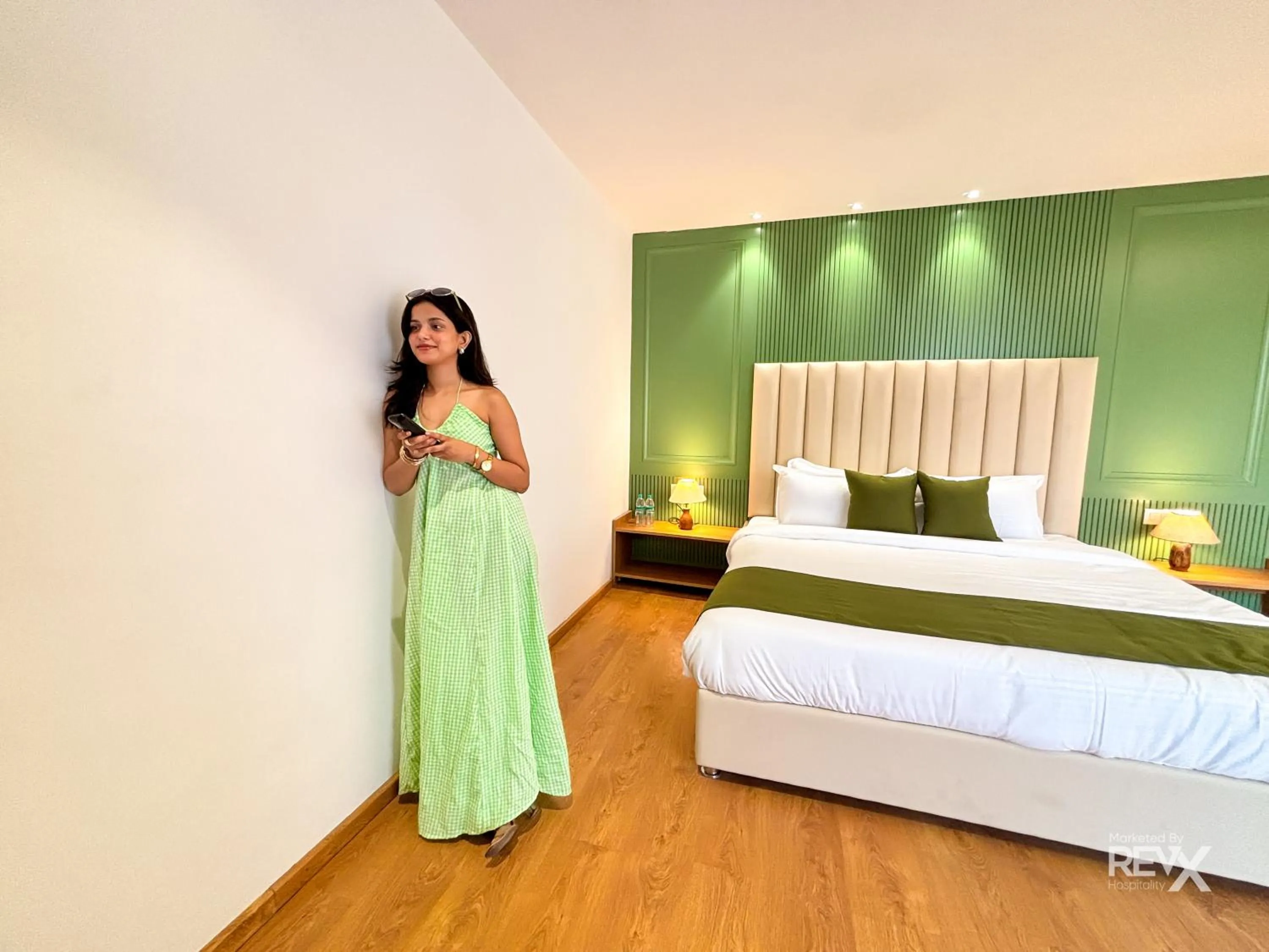 People, Bed in Oak Leaf Hotel