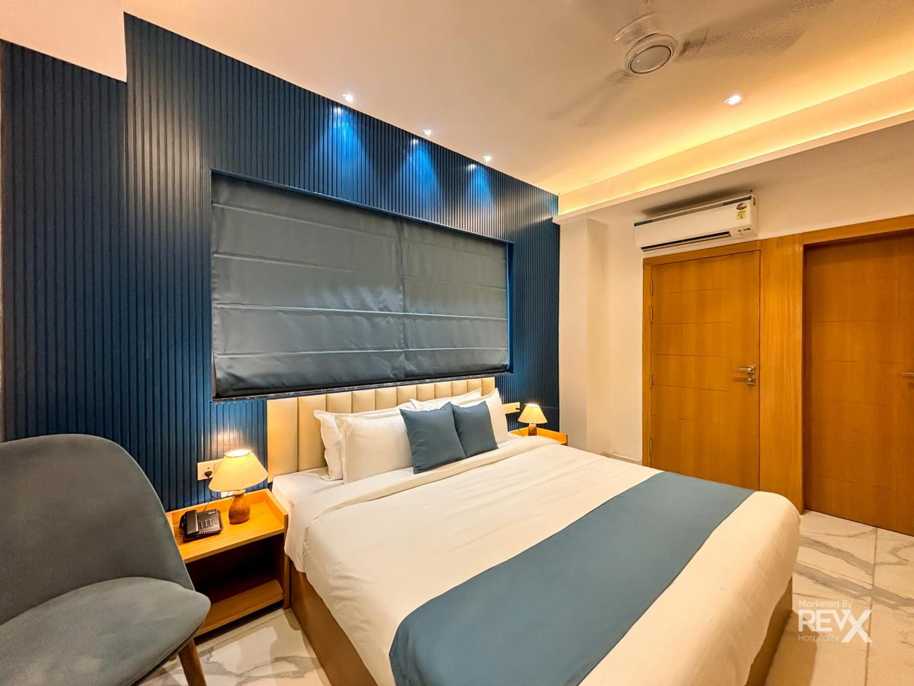 Bed in Oak Leaf Hotel