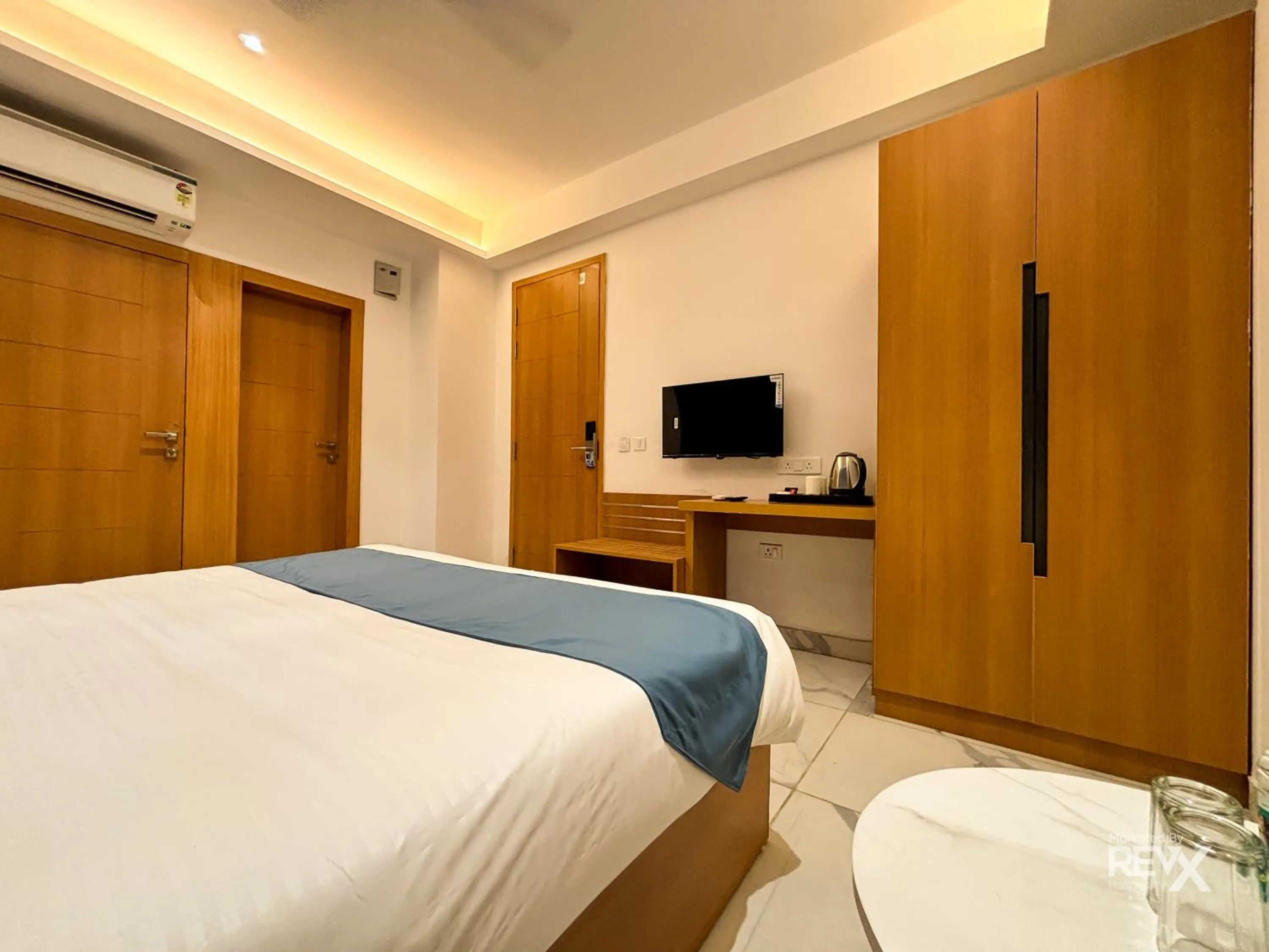 Bed in Oak Leaf Hotel