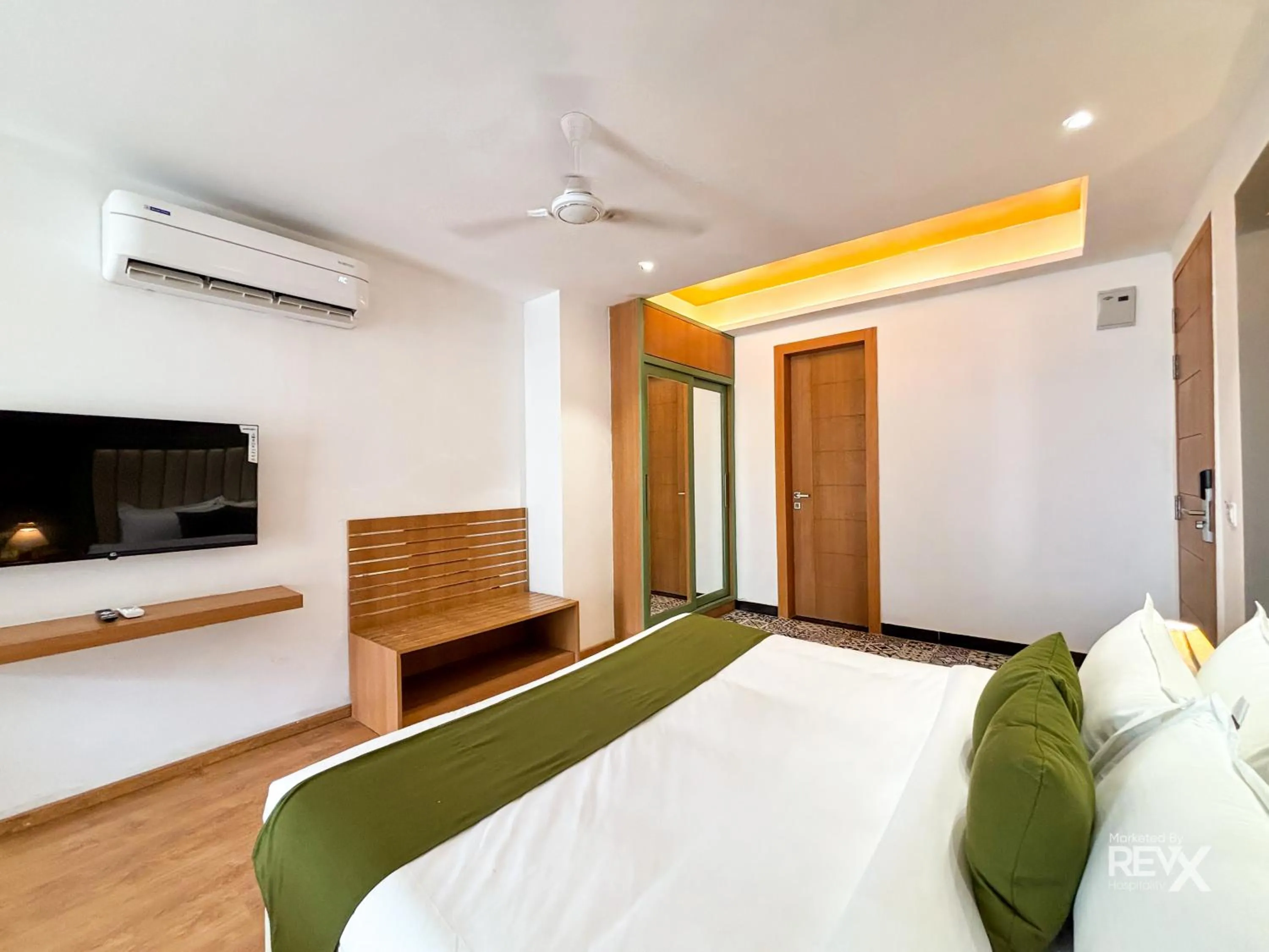 Bed in Oak Leaf Hotel