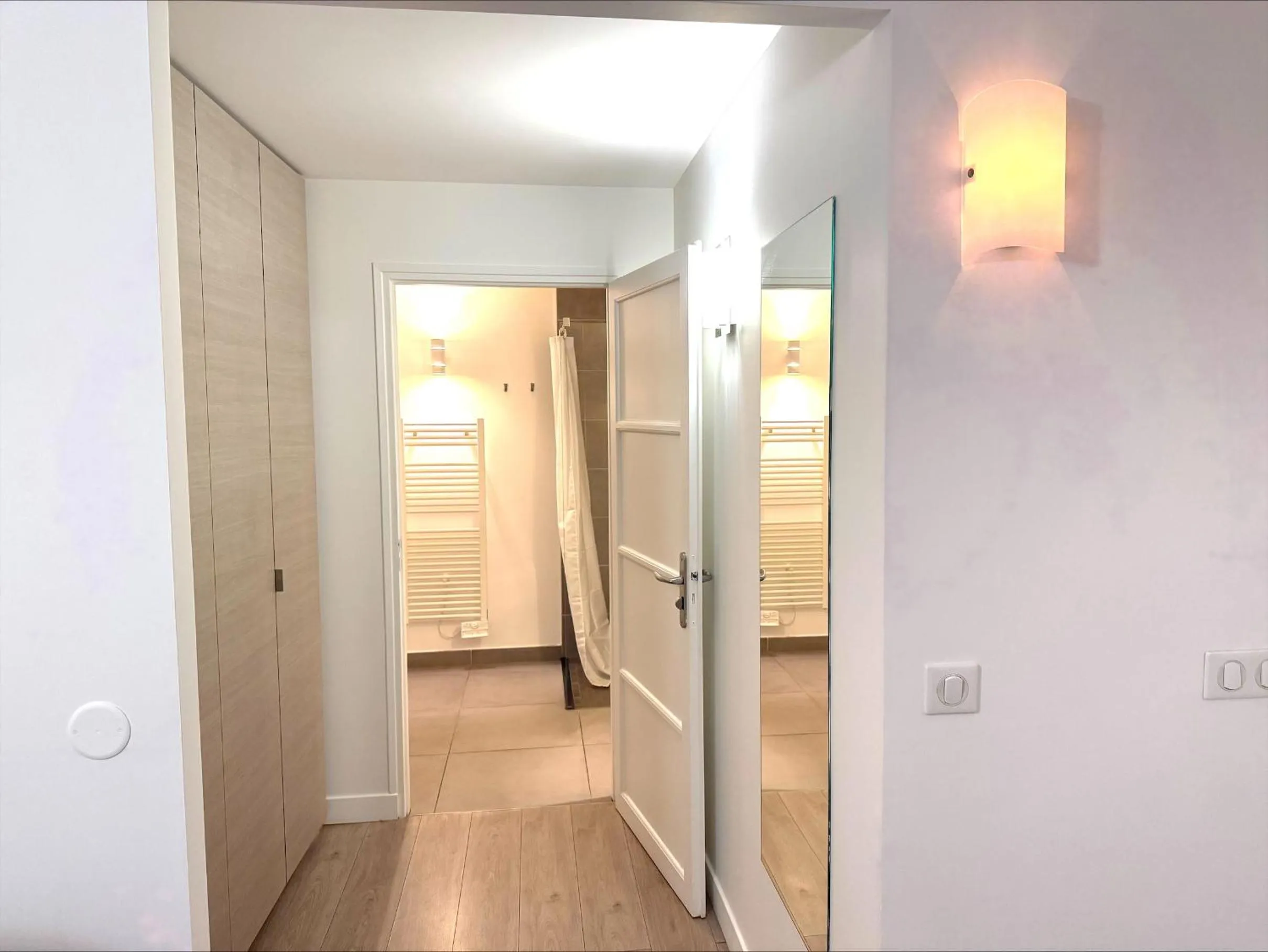 wardrobe in Appartements - Le Logis Versaillais