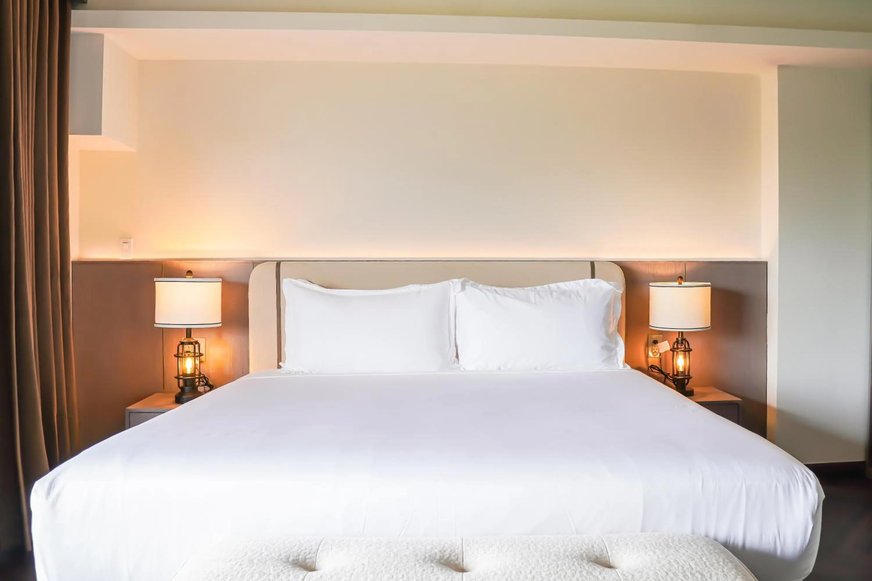 Bed in Barley House Hotel, Trademark Collection by Wyndham