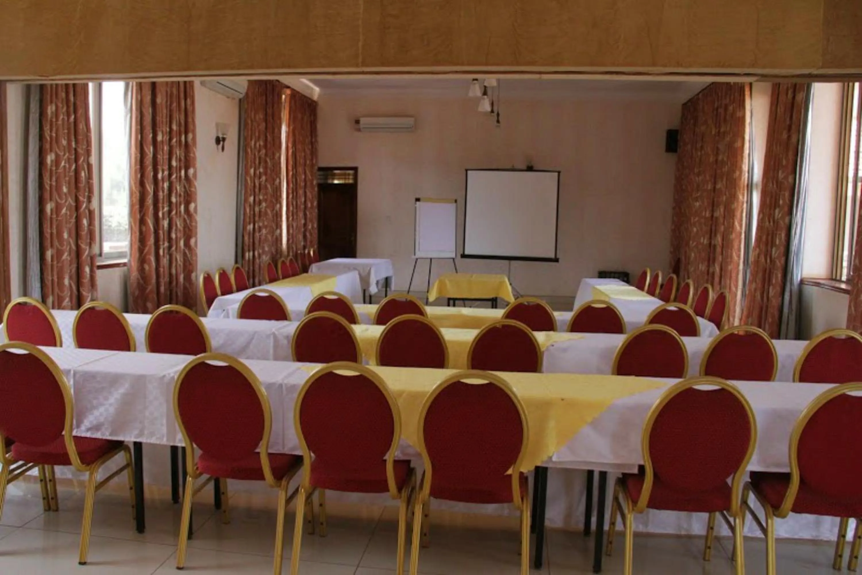 Meeting/conference room in Landmark View Hotel