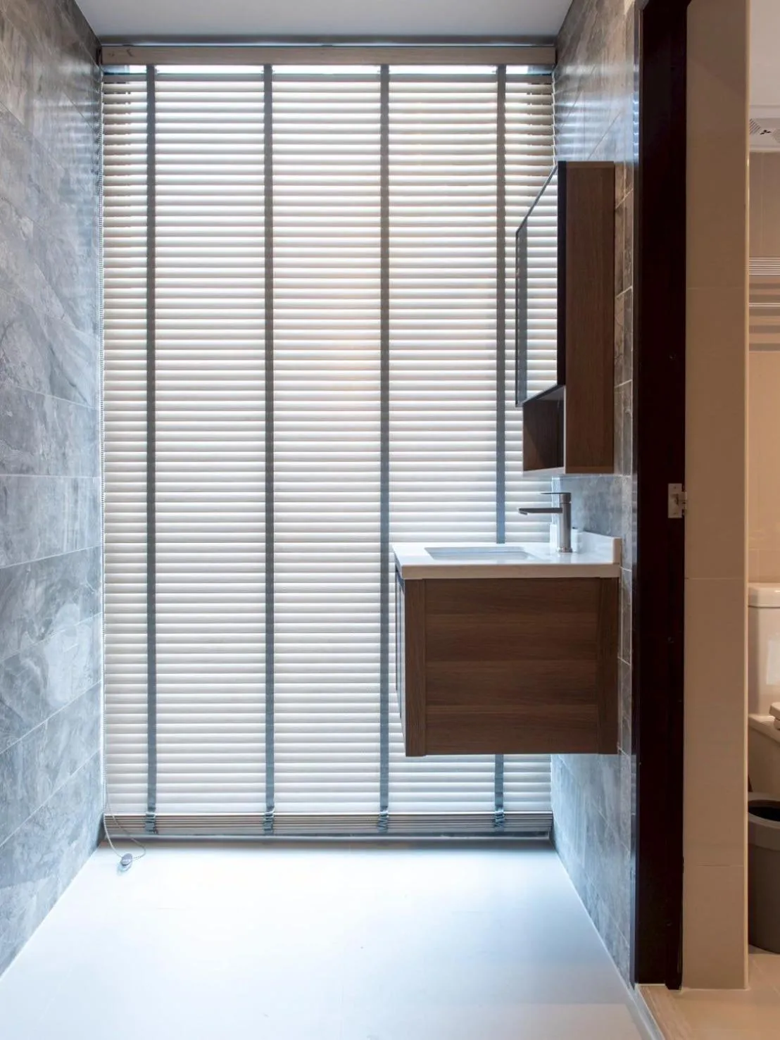 Bathroom in Shizuka House - 500 m walk to BTS Phrom Phong