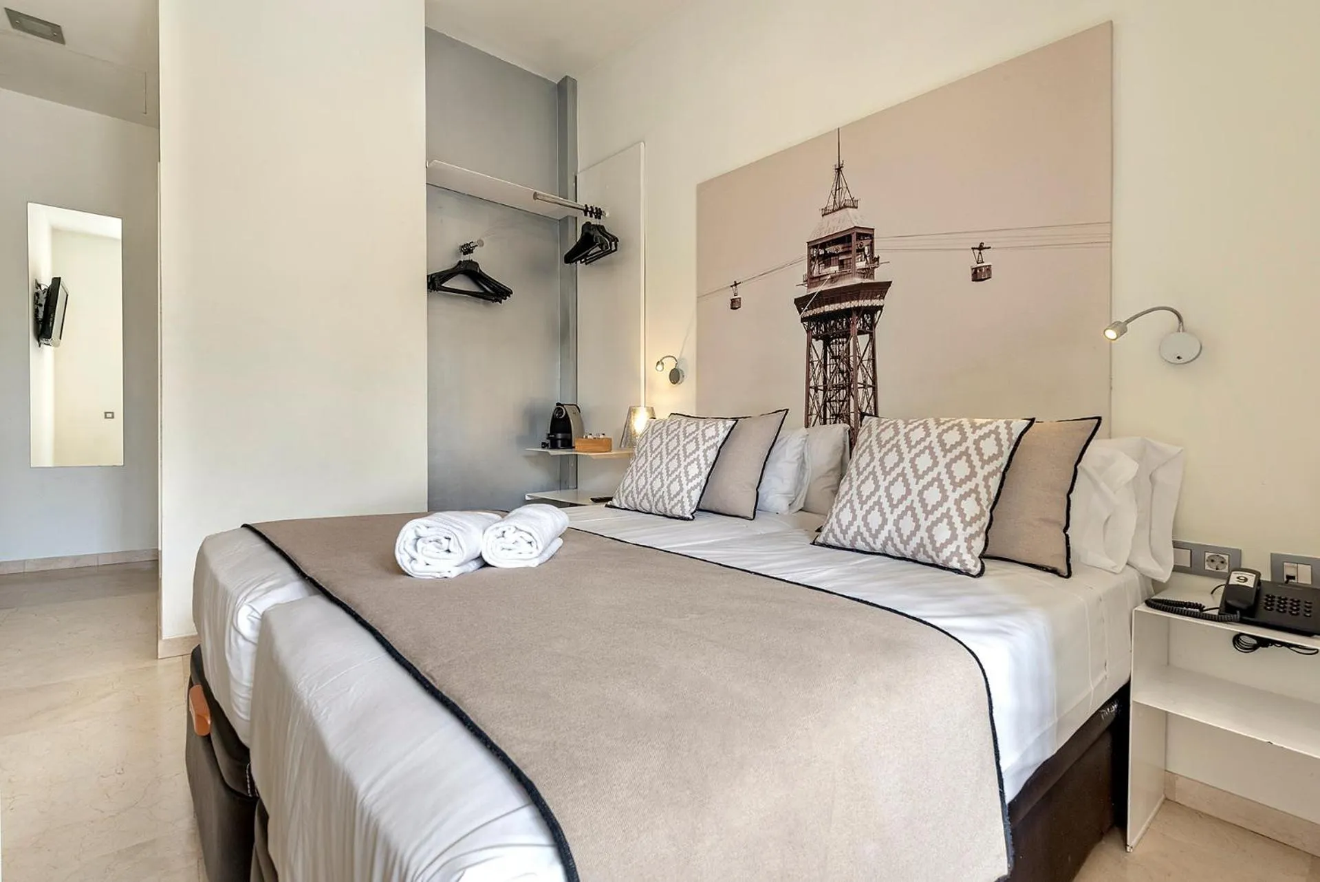 Bedroom, Bed in Limonaia