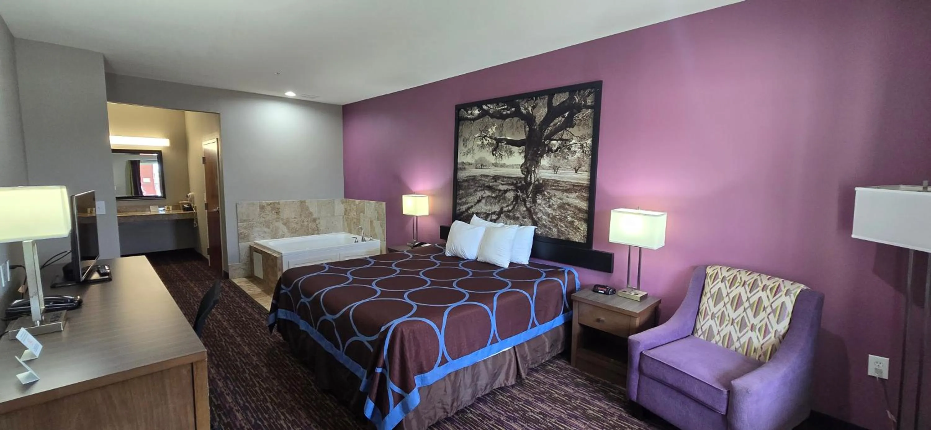 Photo of the whole room, Bed in Super 8 by Wyndham Carrizo Springs