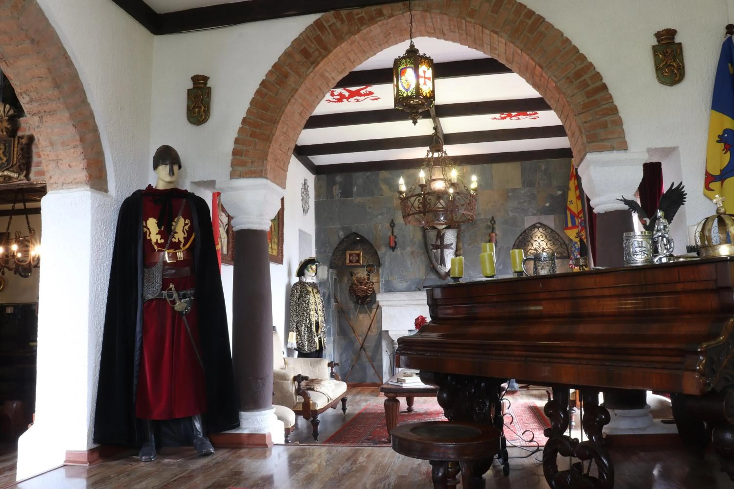 Seating area in Castillo Medieval
