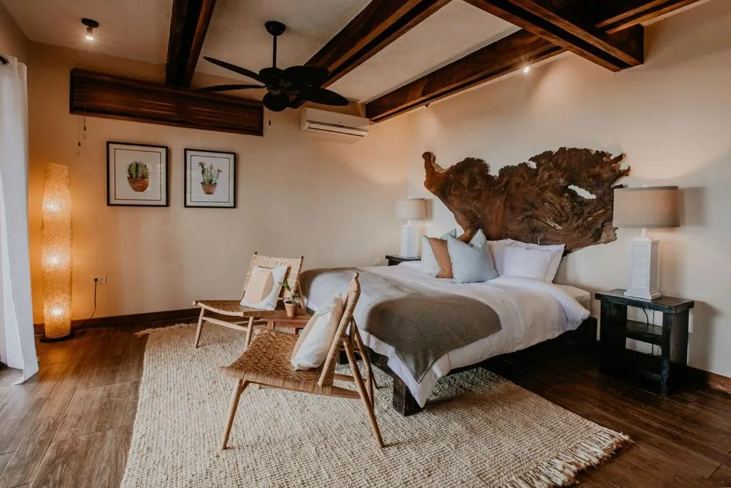 Photo of the whole room, Bed in Sansara Surf Yoga & Resort