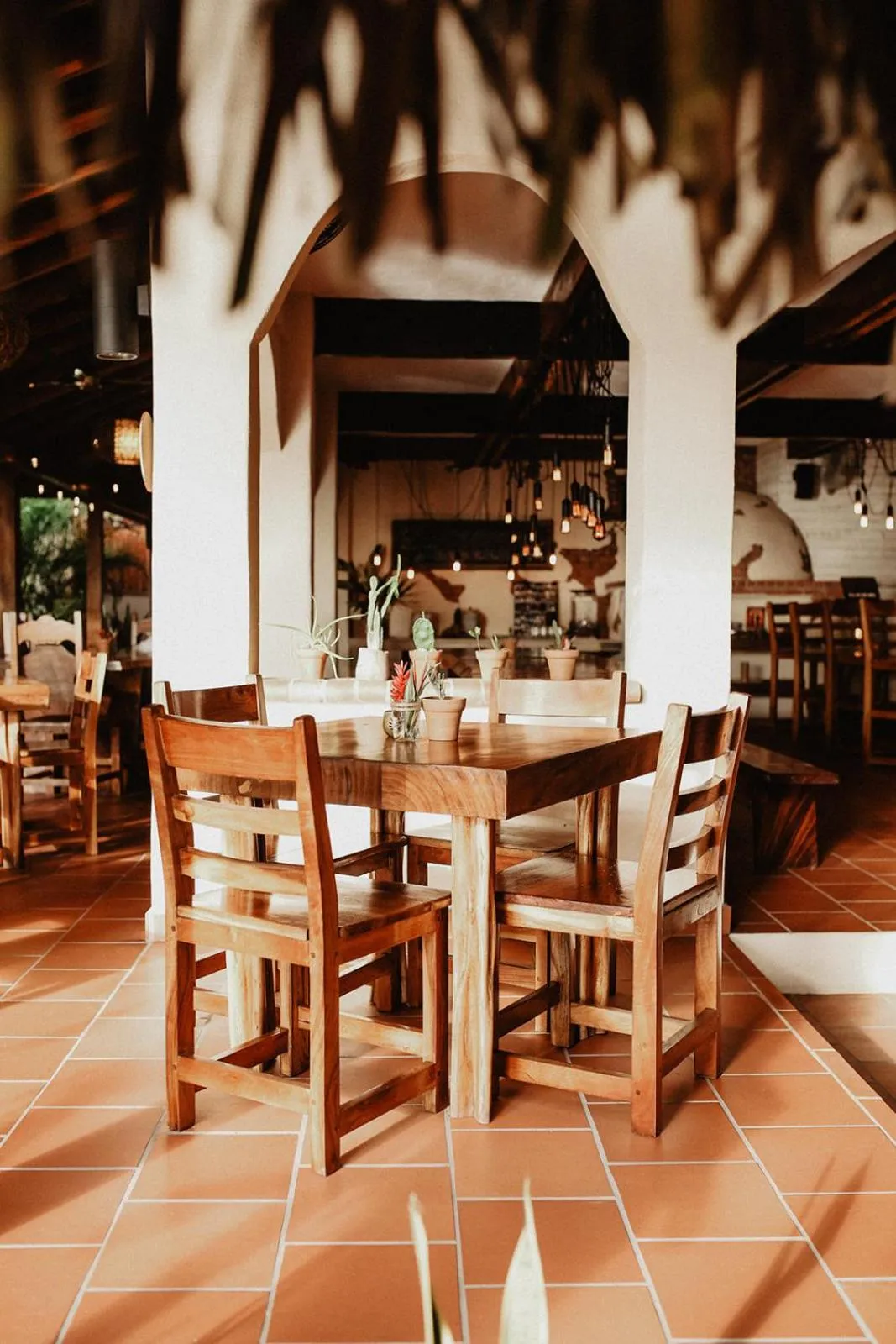 Restaurant/places to eat in Sansara Surf Yoga & Resort