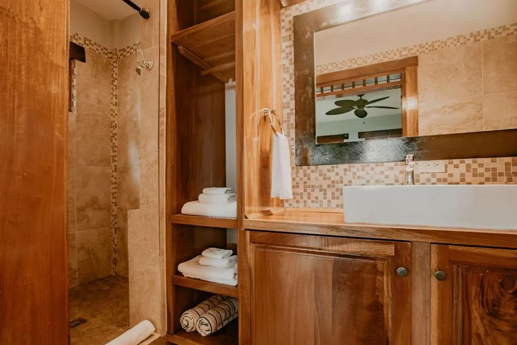 Bathroom in Sansara Surf Yoga & Resort