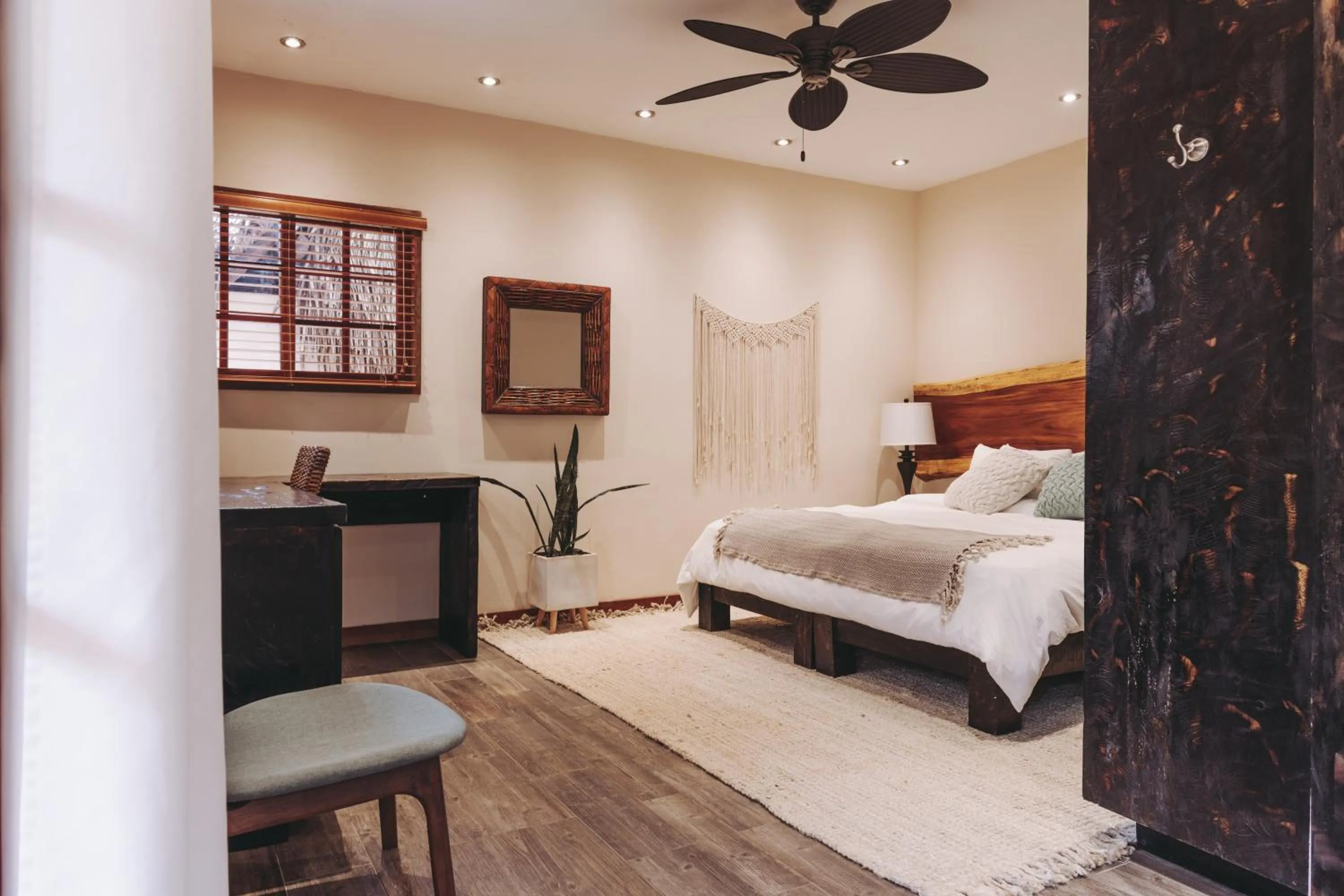 Photo of the whole room, Bed in Sansara Surf Yoga & Resort