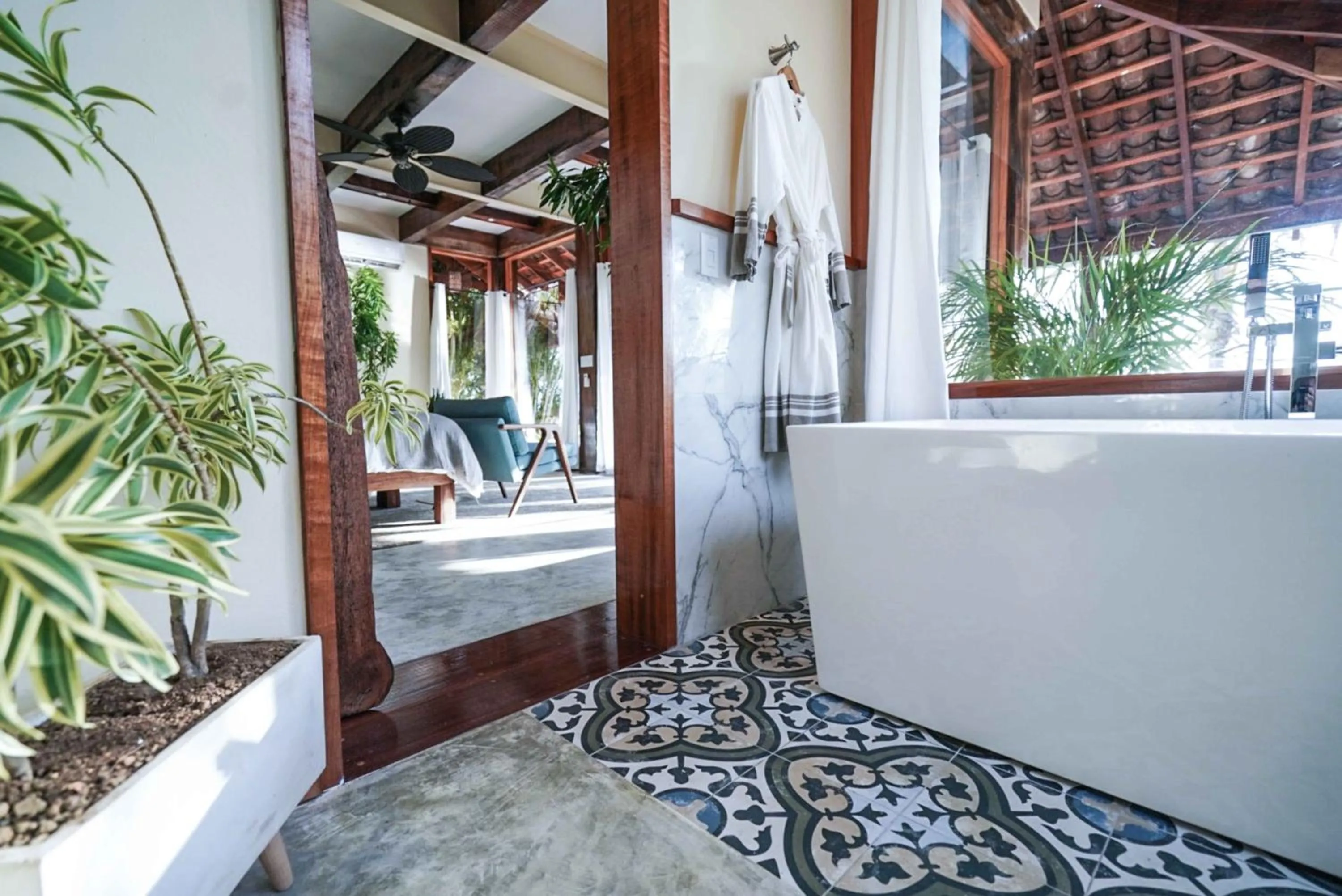 Bathroom in Sansara Surf Yoga & Resort