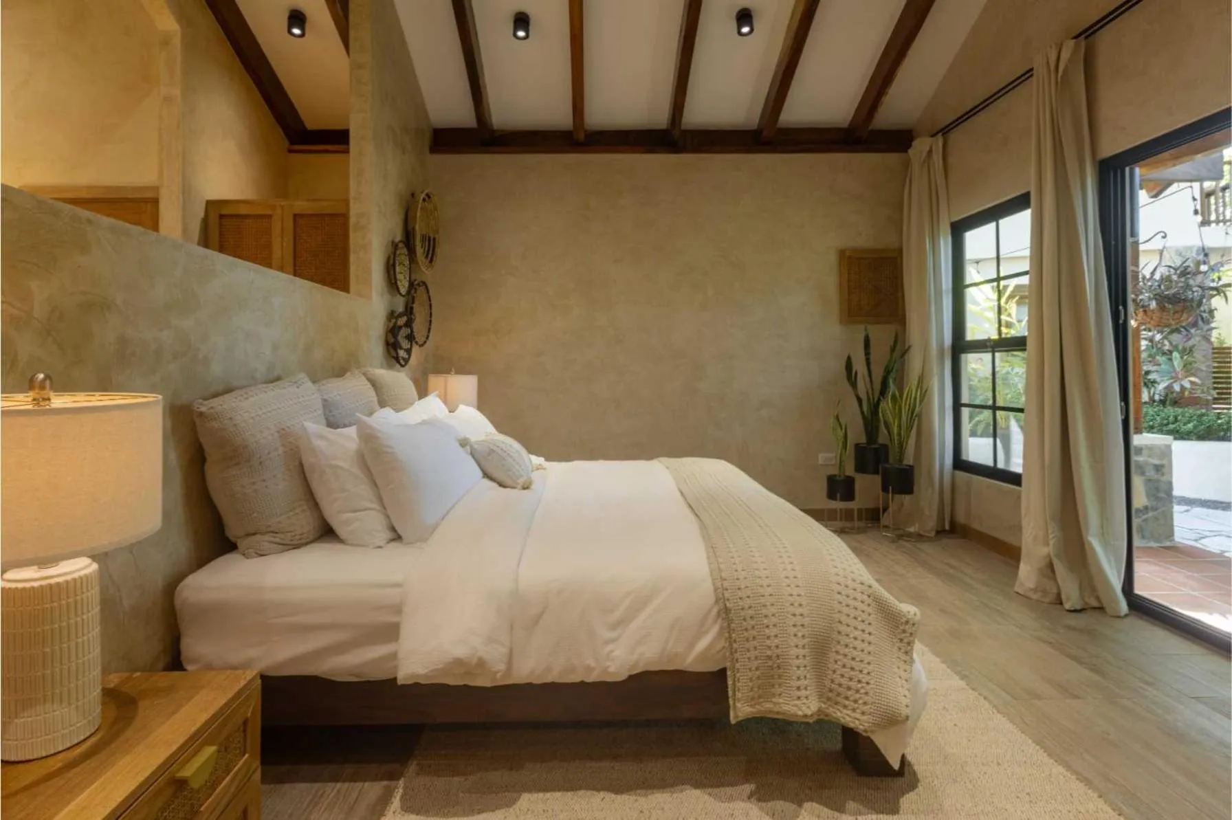 View (from property/room), Bed in Sansara Surf Yoga & Resort