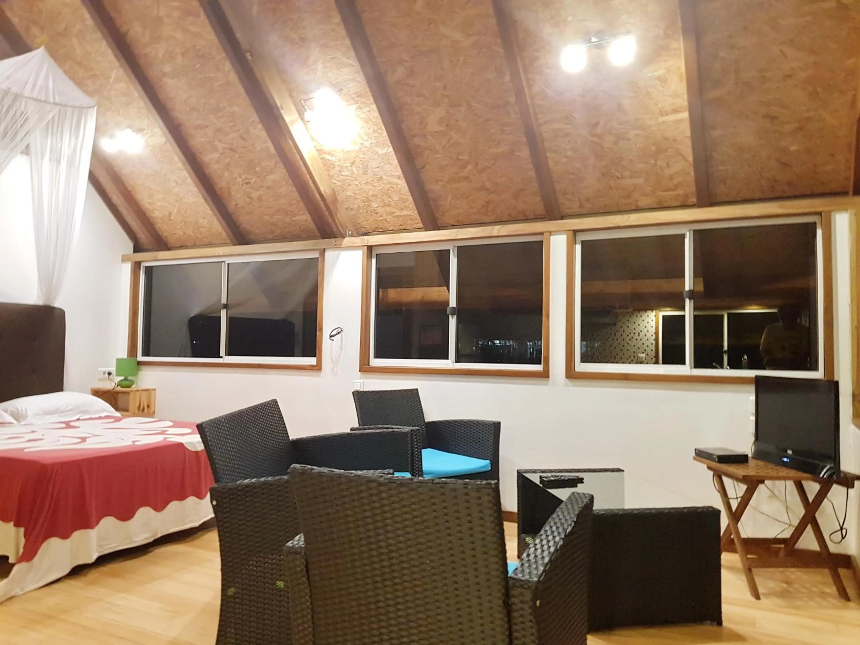 Bed in Pension Les Trois Cascades