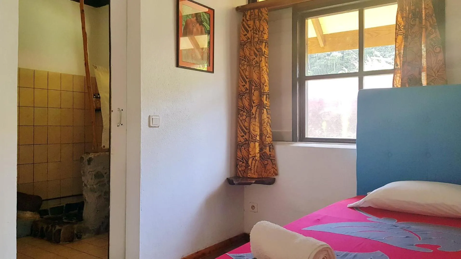 Bed in Pension Les Trois Cascades