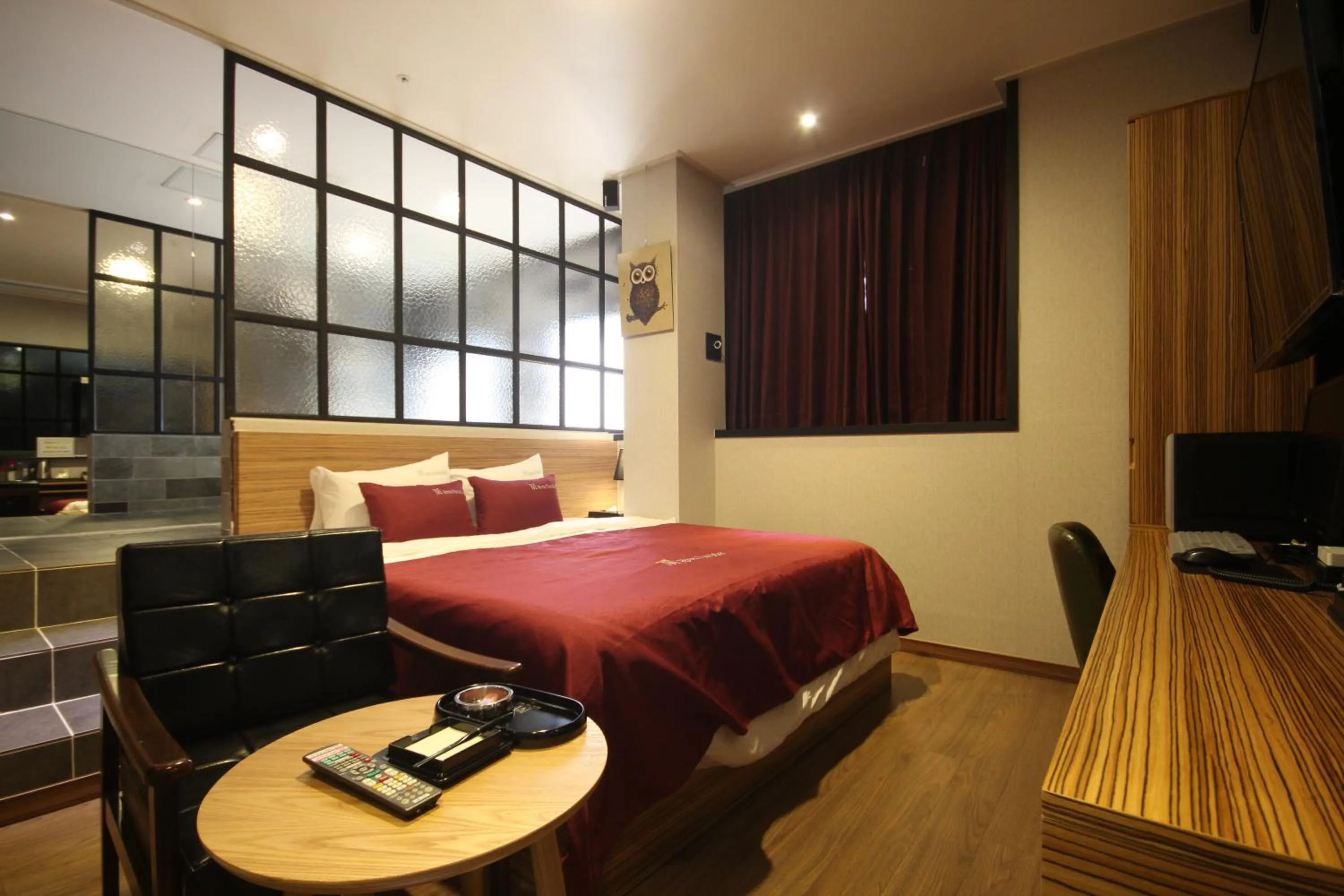 Bed in The May Hotel