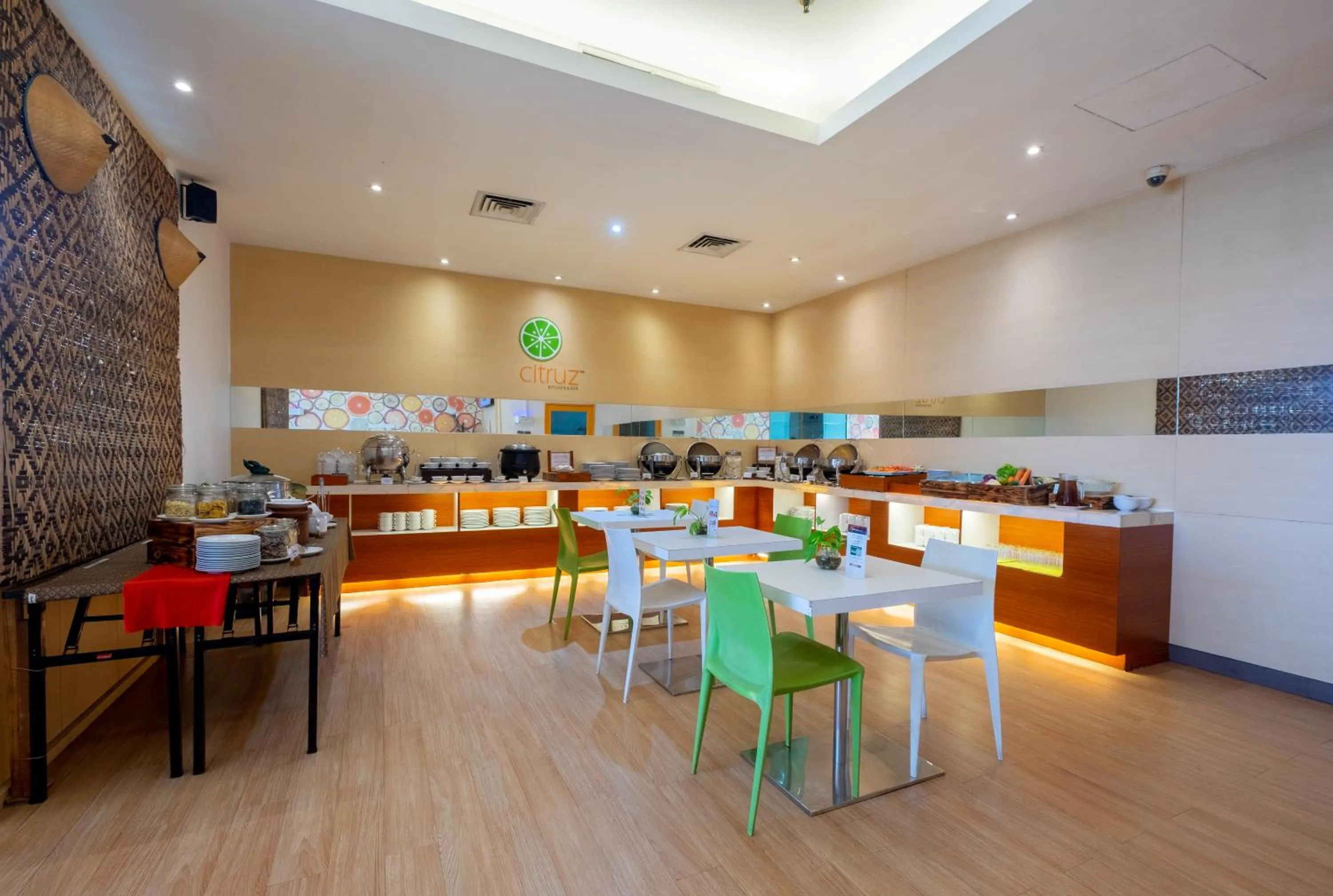 Zest Jemursari by Swiss-Belhotel International