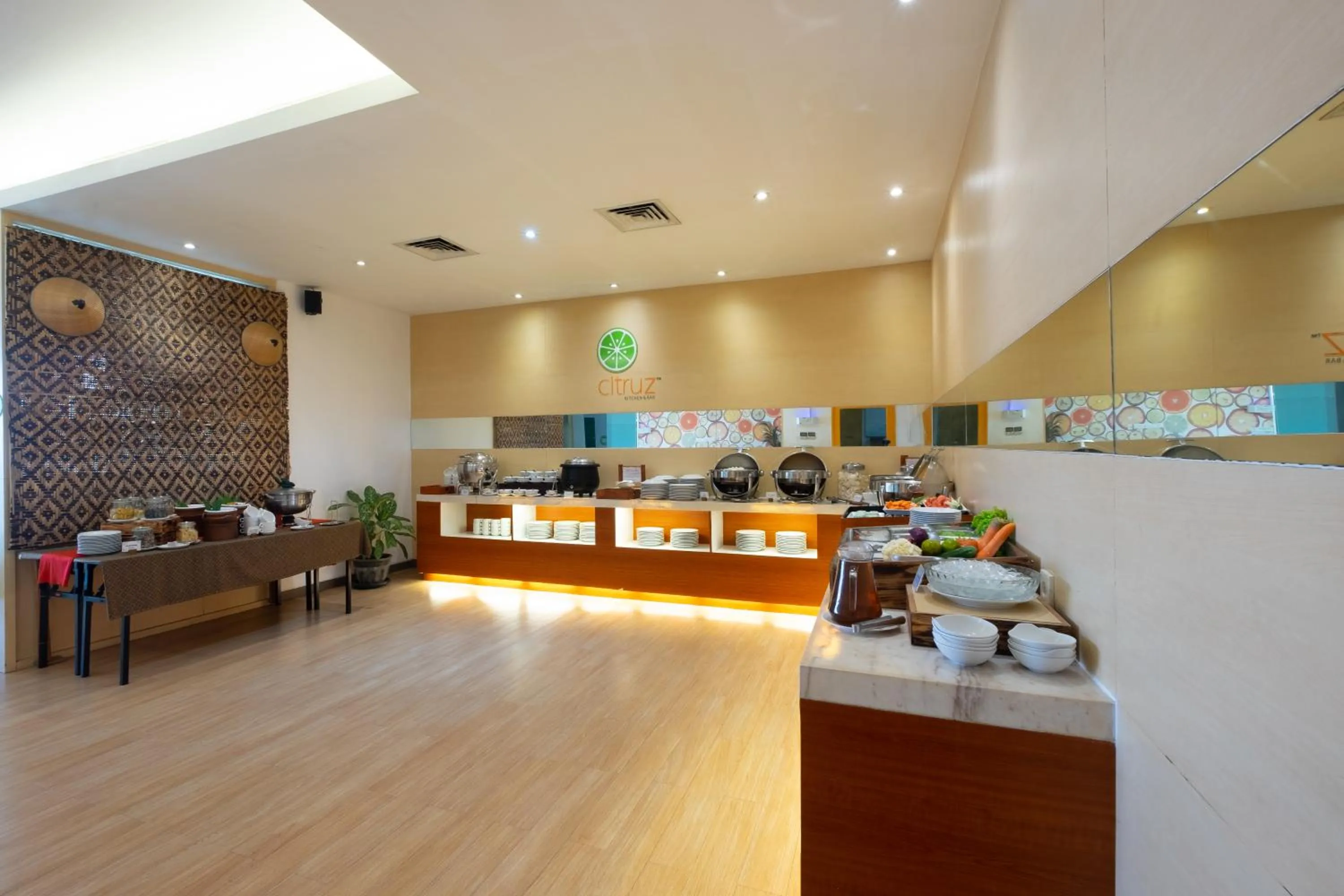 Zest Jemursari by Swiss-Belhotel International